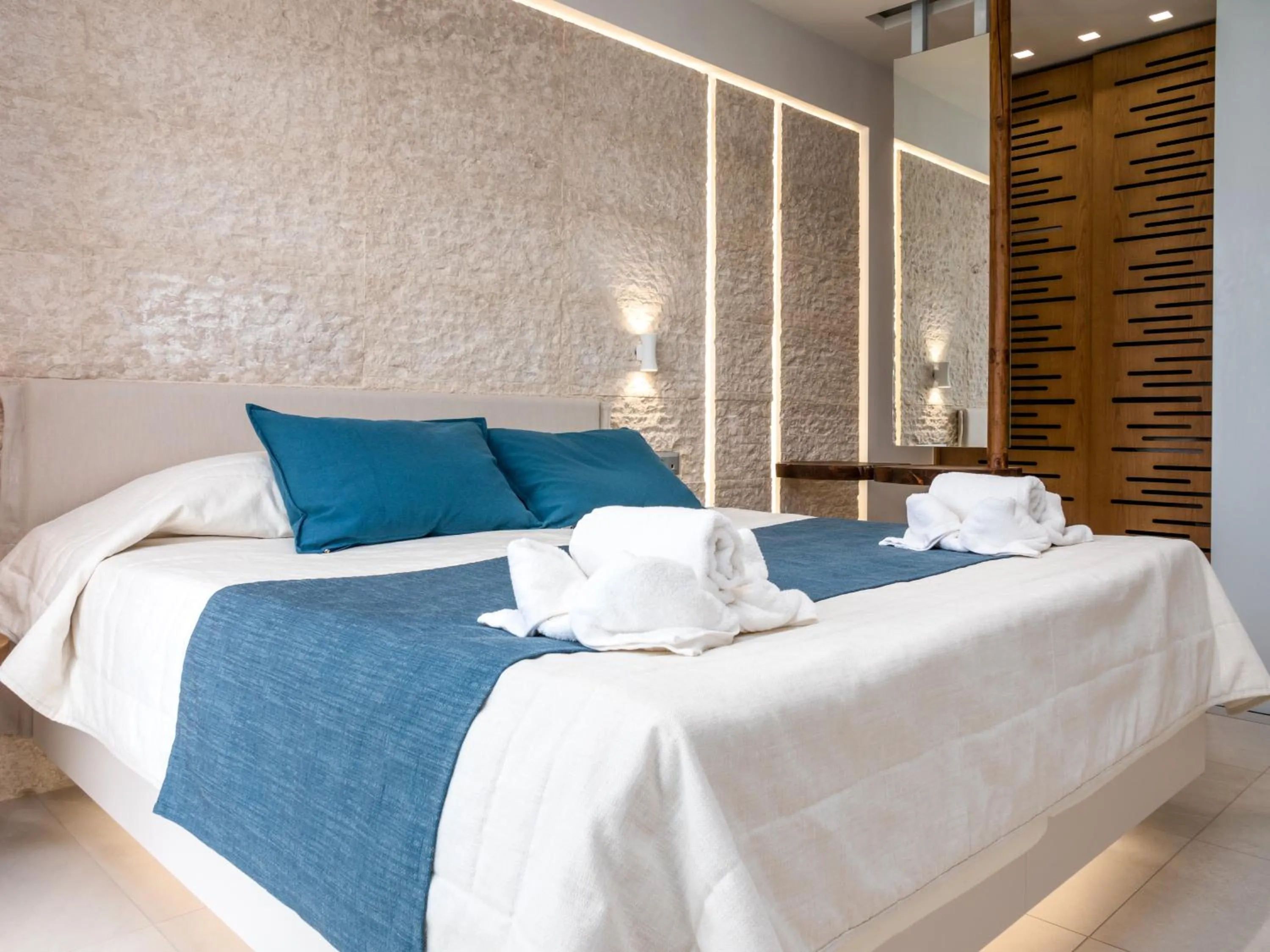 Bed in Marinos Beach Hotel