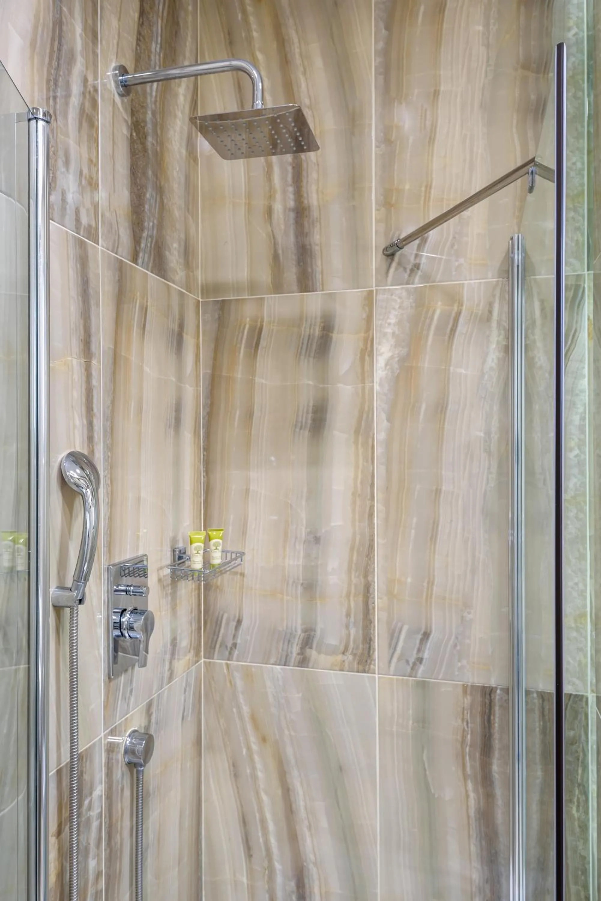 Shower in Marinos Beach Hotel