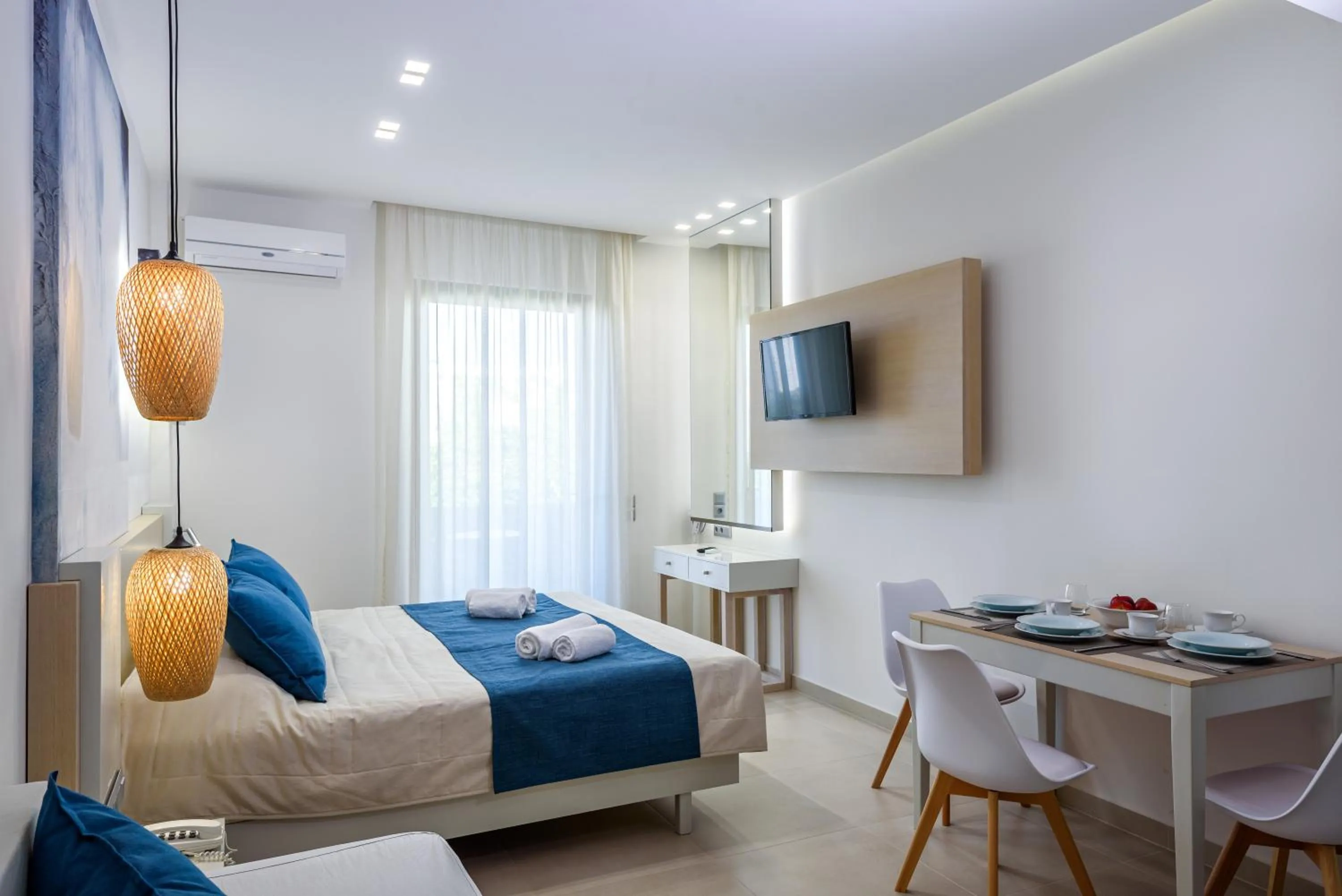 Photo of the whole room, Bed in Marinos Beach Hotel