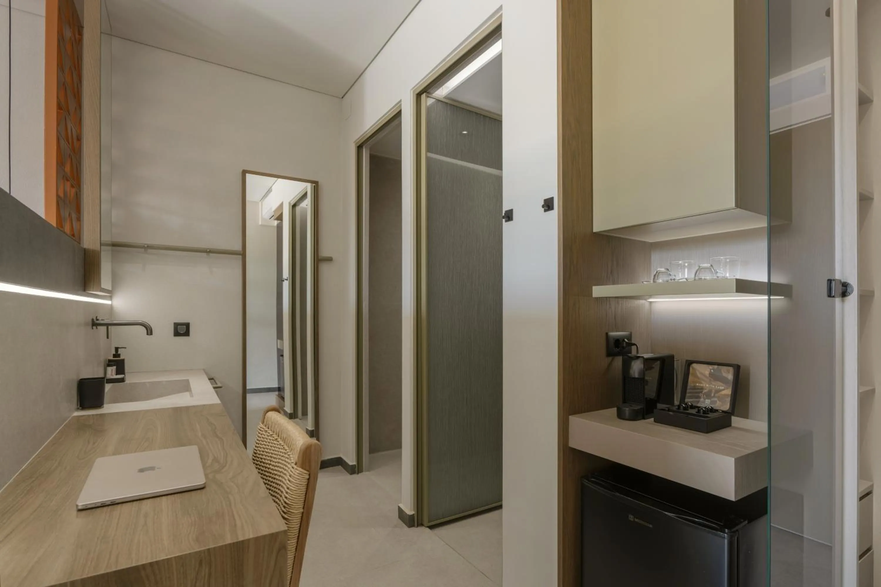 Shower in Marinos Beach Hotel