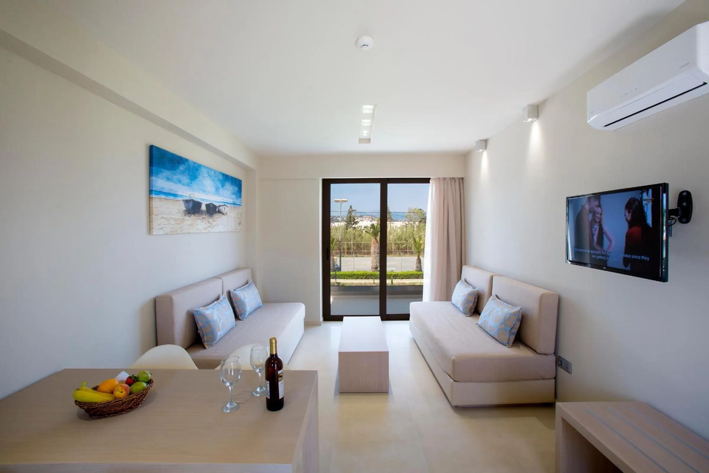 Living room in Marinos Beach Hotel