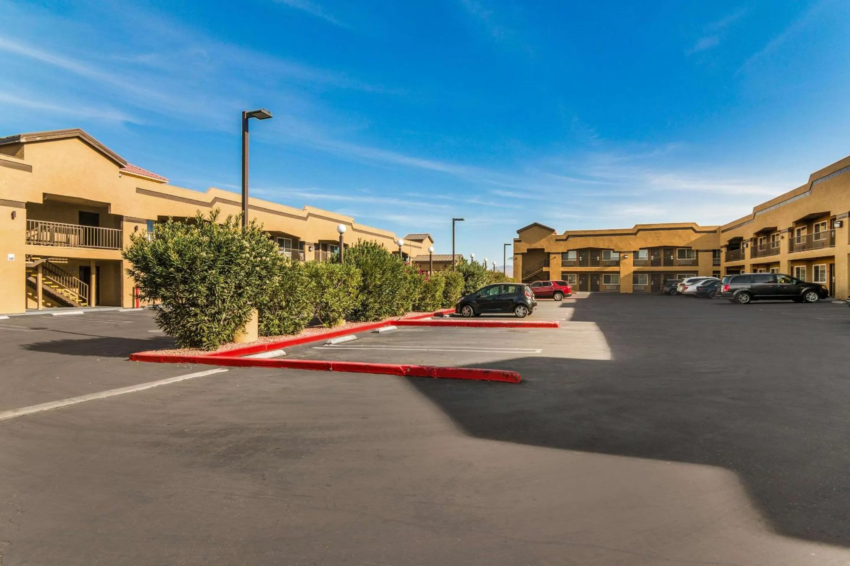 Property building in Econo Lodge Hesperia - Victorville I-15