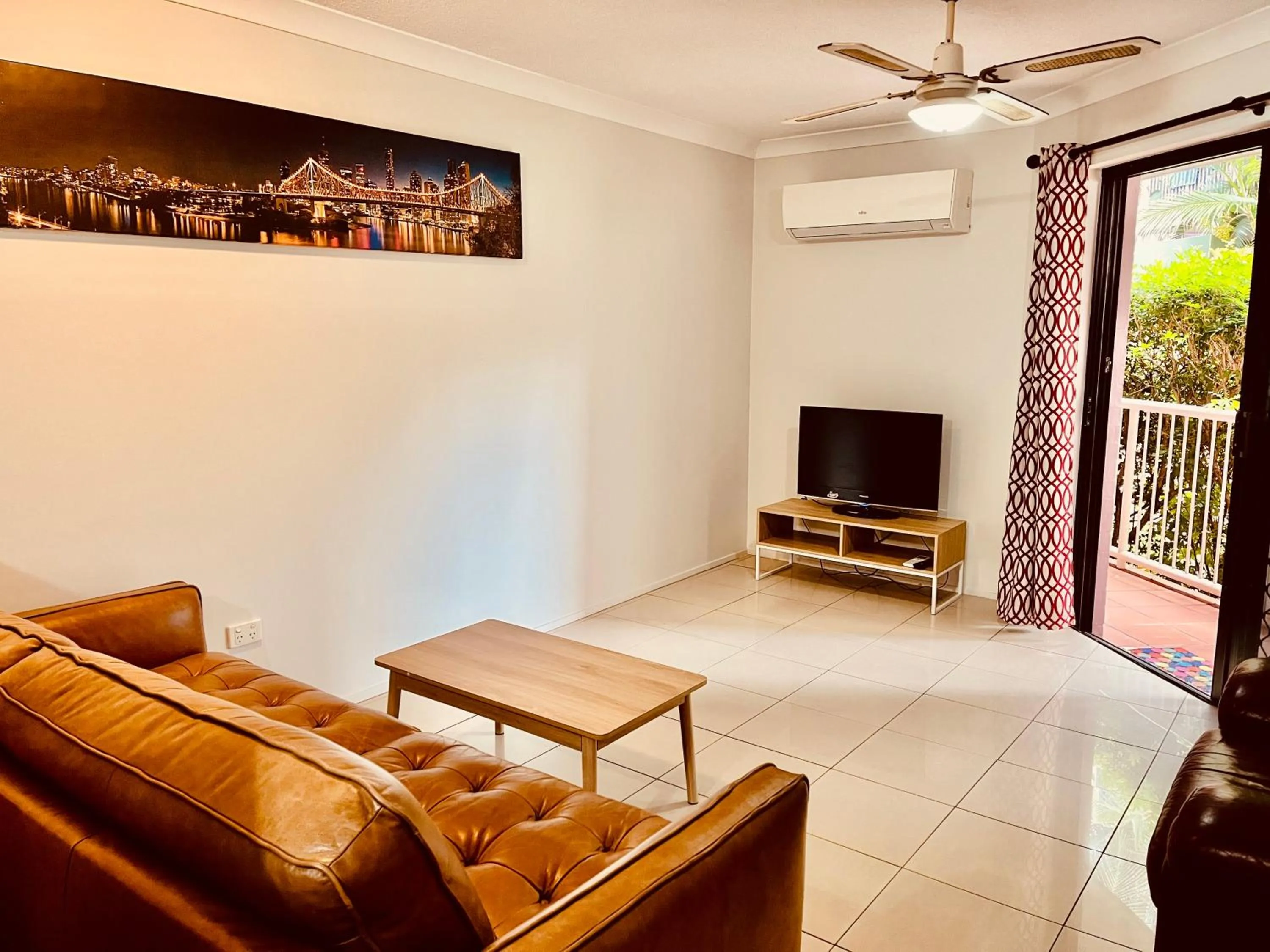 Hot Tub in Spring Hill Gardens Apartments