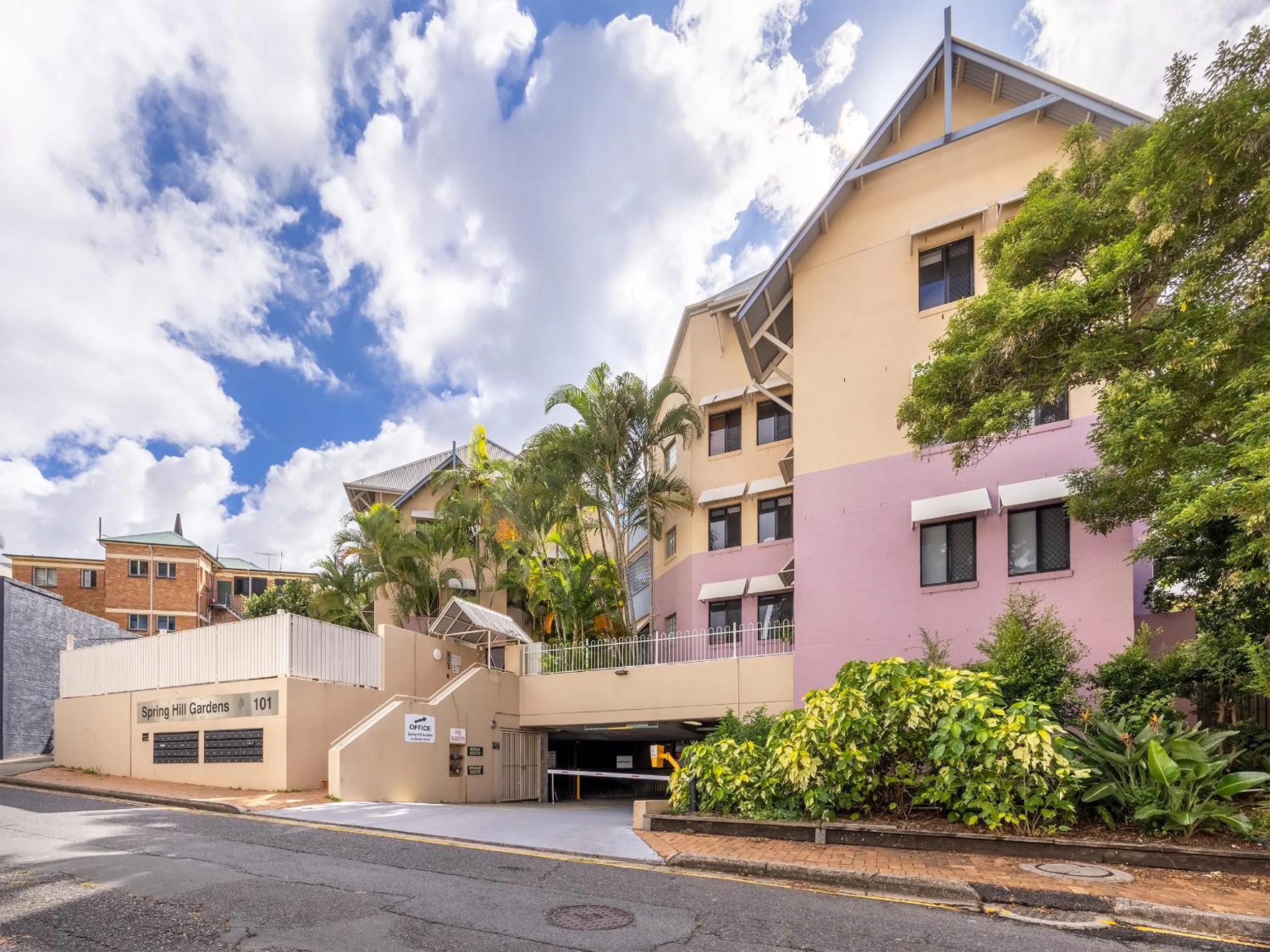 Facade/entrance in Spring Hill Gardens Apartments