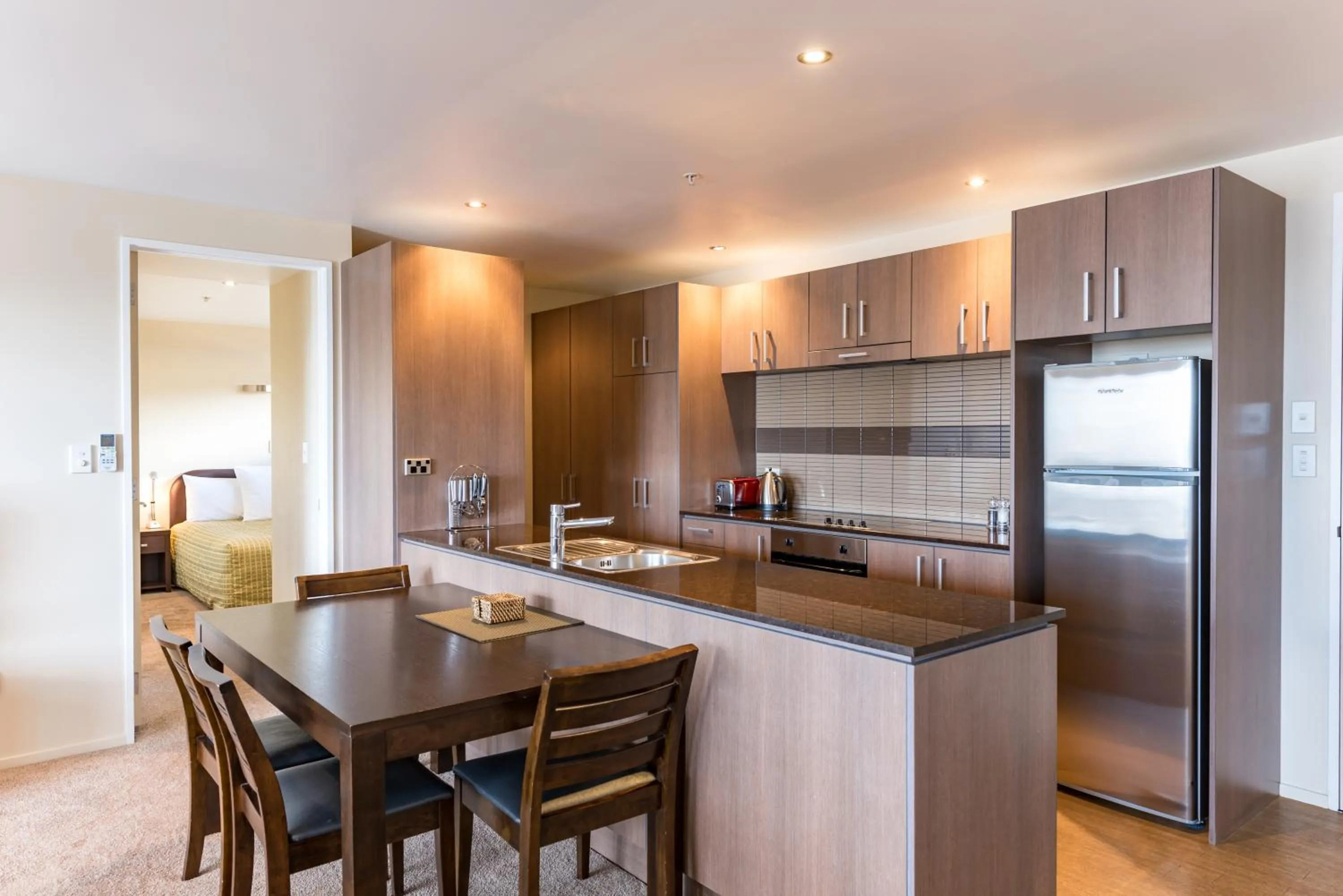 Kitchen or kitchenette in Edgewater Palms Apartments
