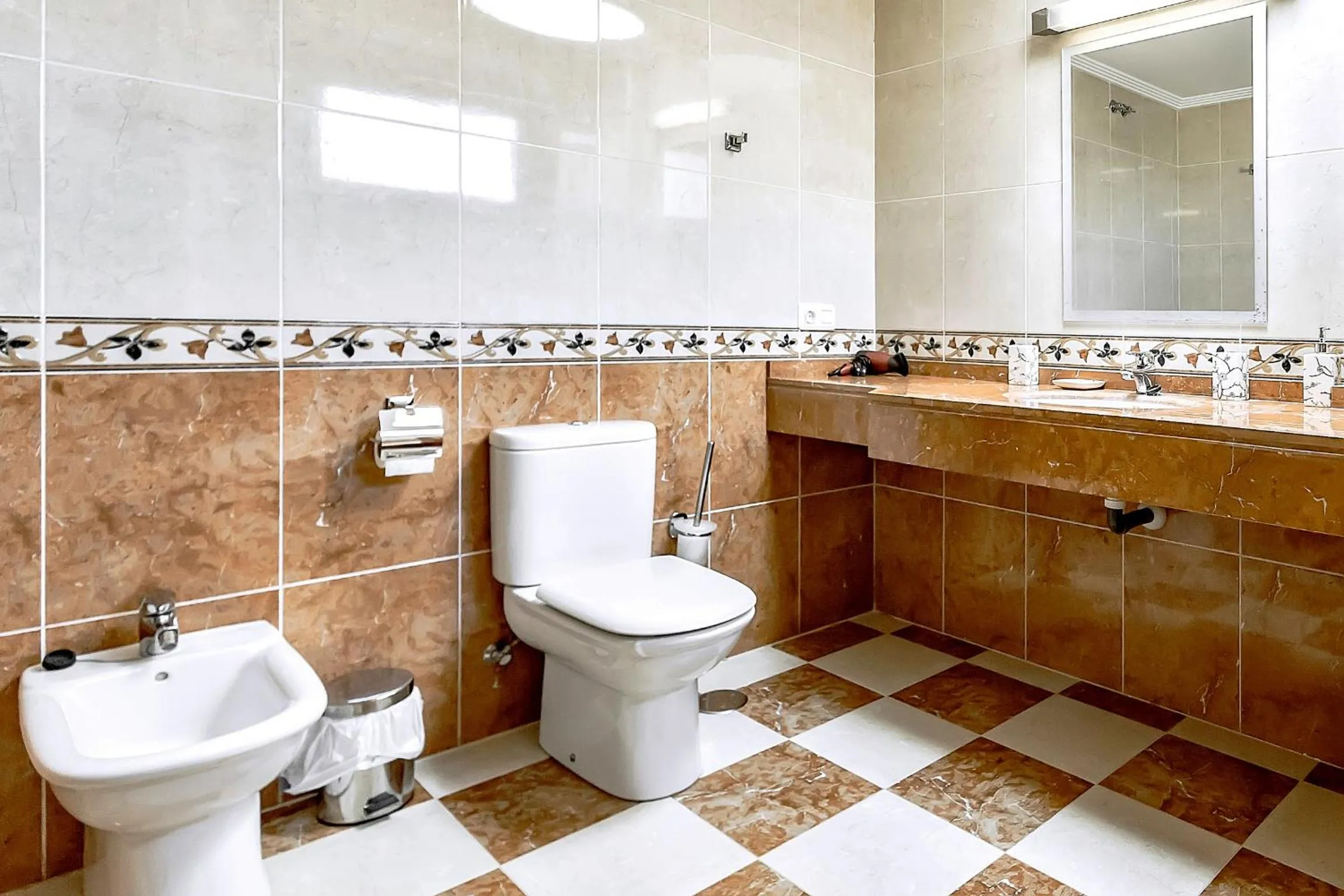 Toilet in Family Townhouse La Tejita