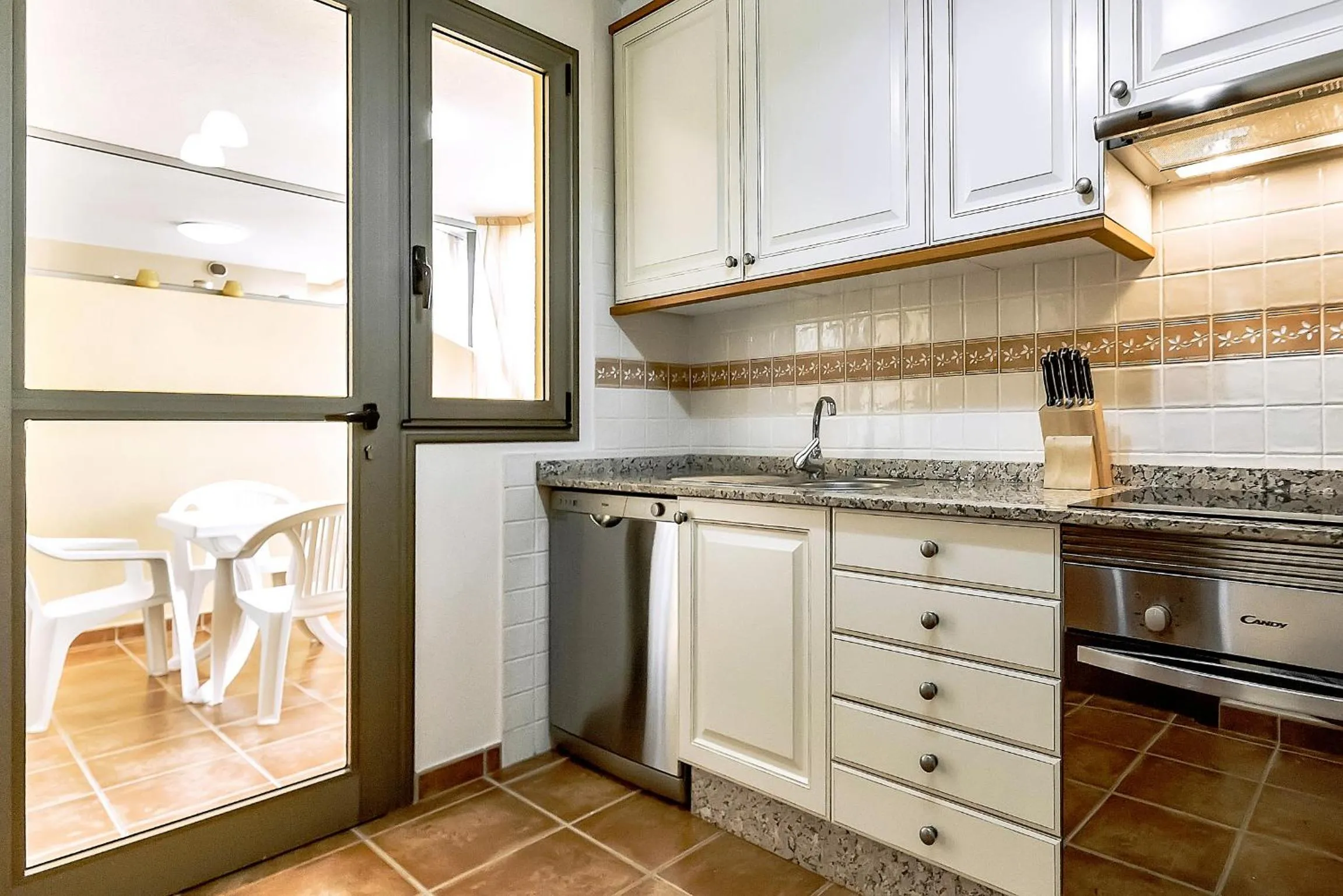 Coffee/tea facilities in Family Townhouse La Tejita