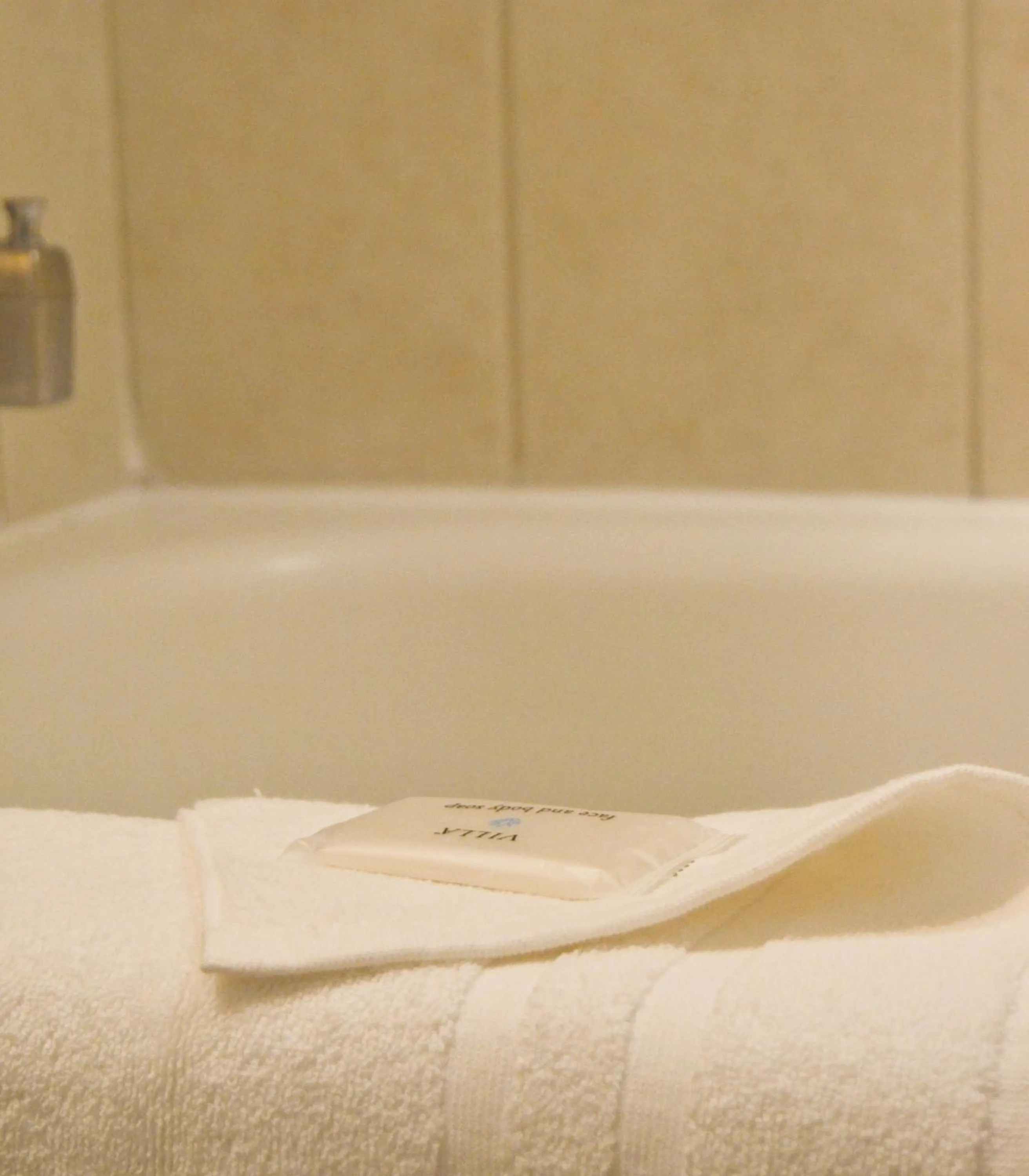 Bath in Amenida Residences, Calgary