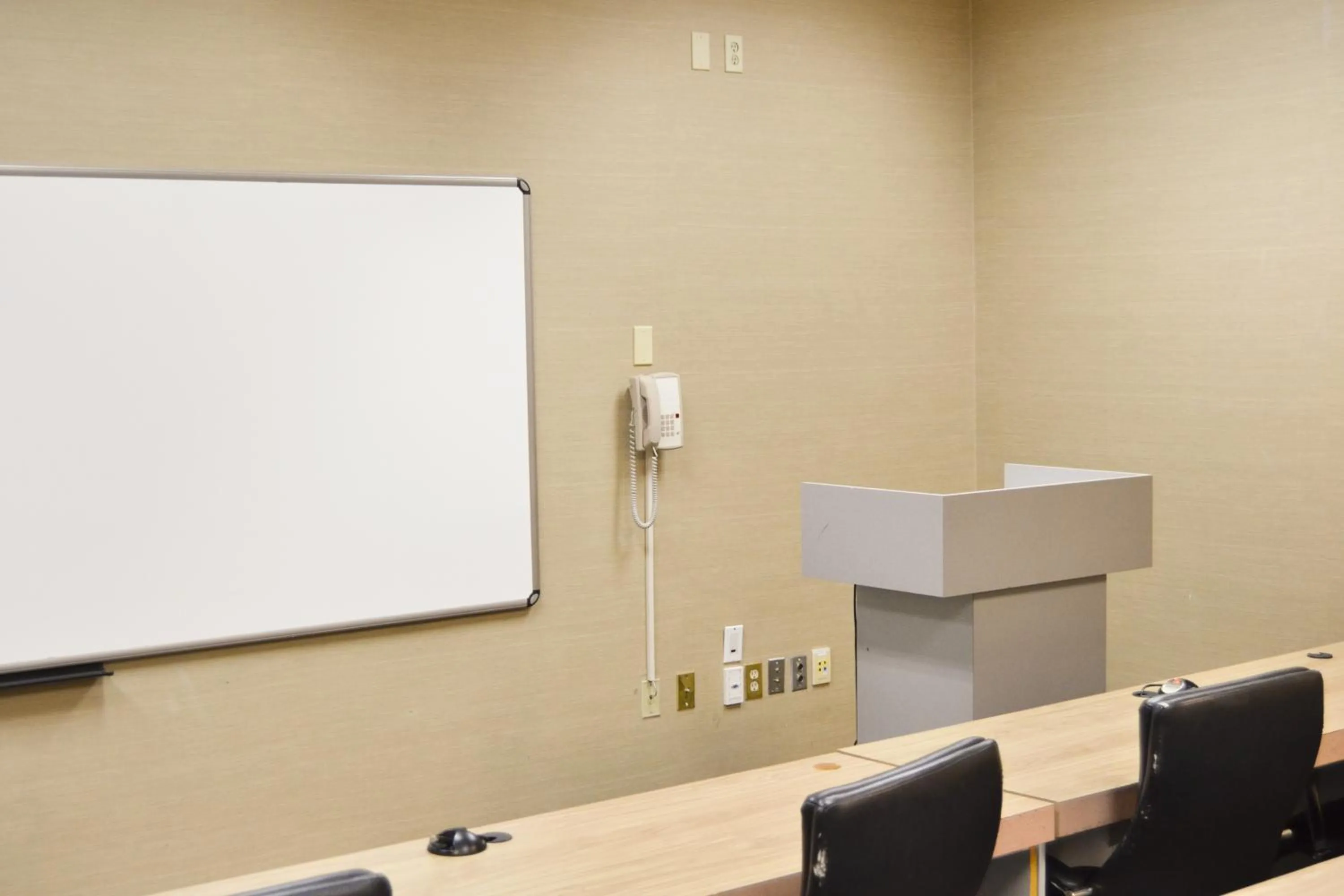 Meeting/conference room in Amenida Residences, Calgary