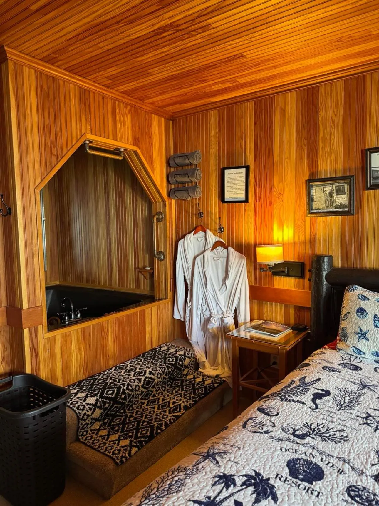 Bed in Whistling Winds Motel