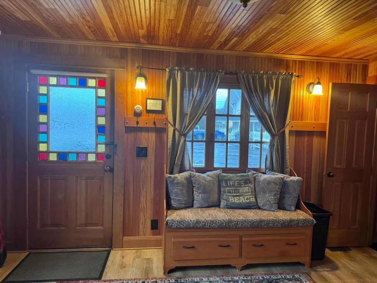 Whistling Winds Motel