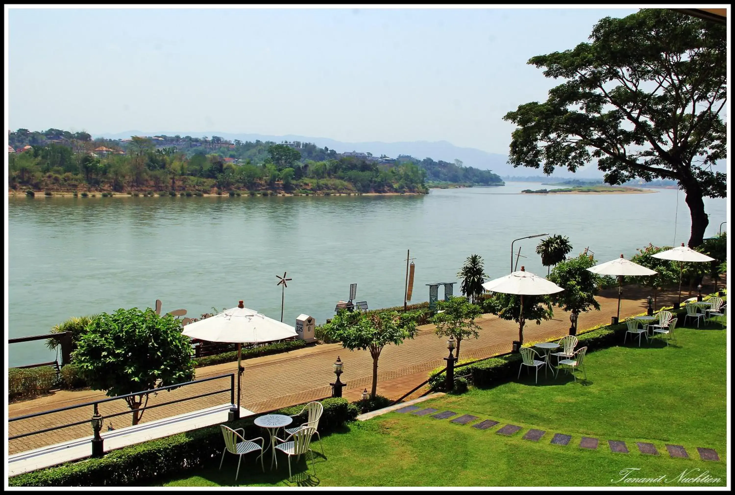 Property building in Namkhong Riverside Property building in Namkhong Riverside