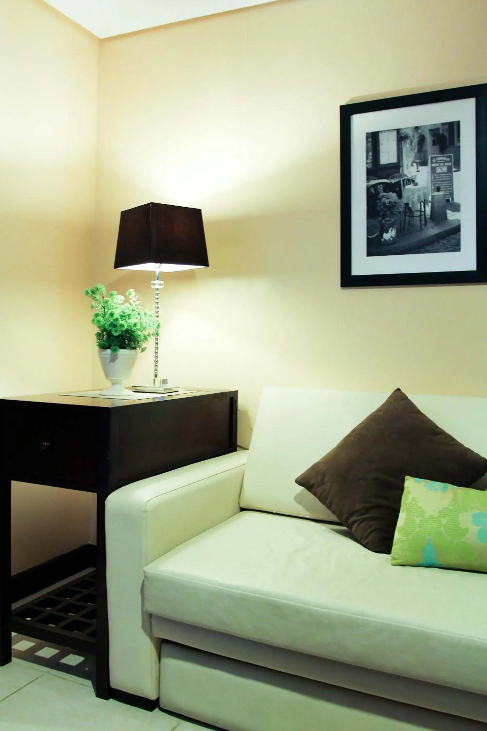 Bed in Crosswinds Resort Suites Bed in Crosswinds Resort Suites