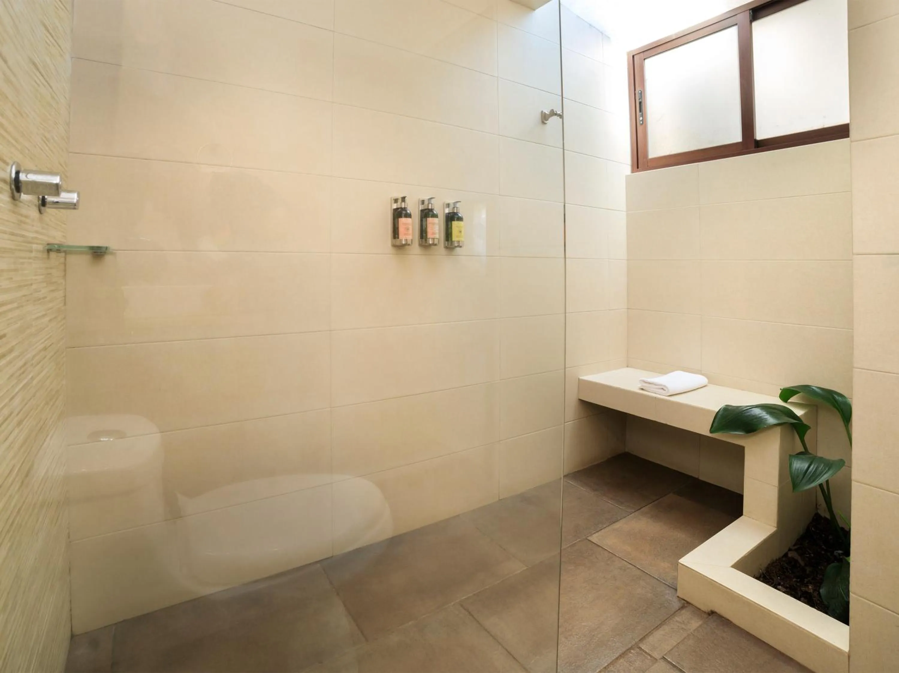 Toilet in Hotel Amate del Rio