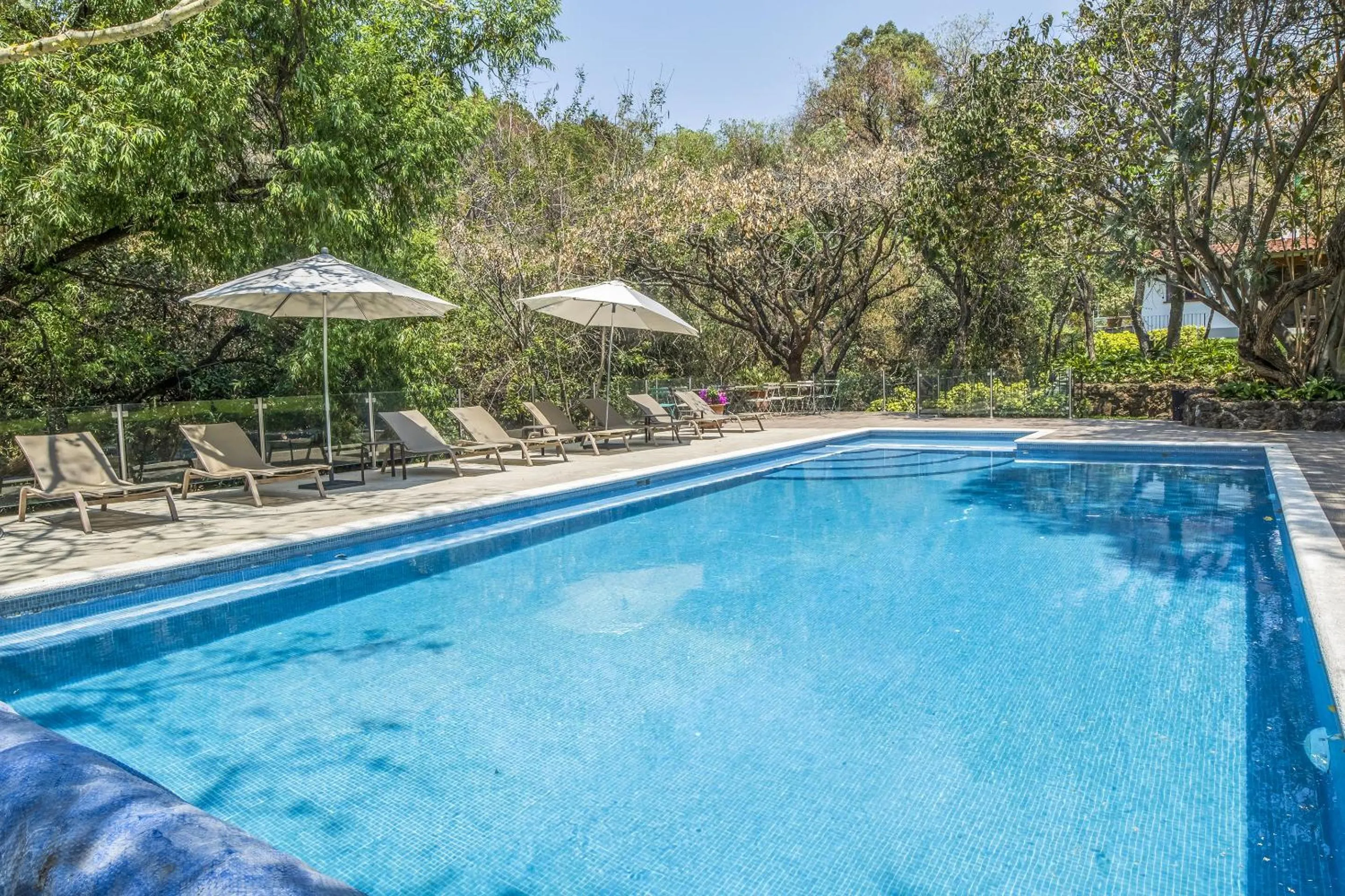 Swimming pool in Hotel Amate del Rio