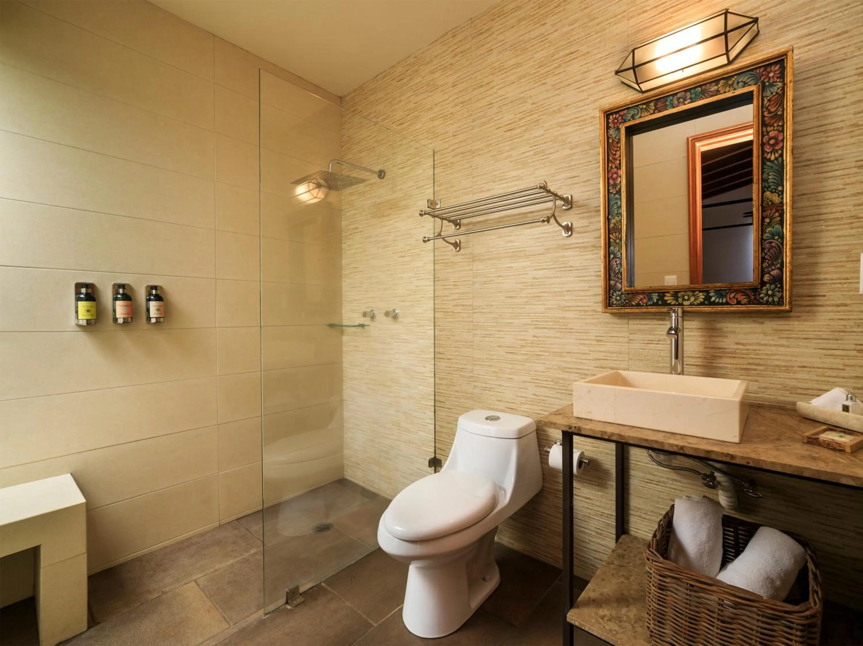 Toilet in Hotel Amate del Rio