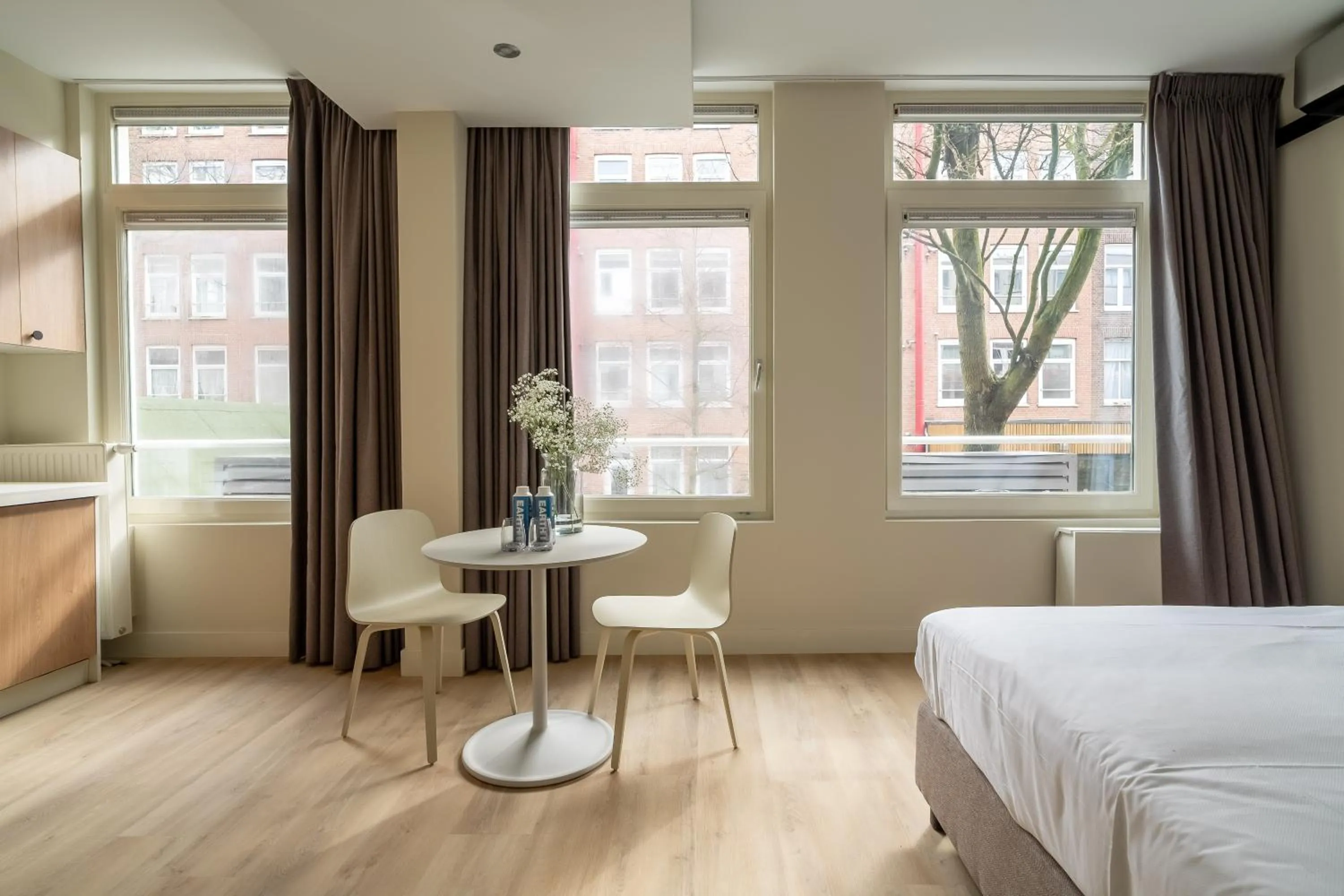 Dining area, Bed in Numa Amsterdam Oosterpark