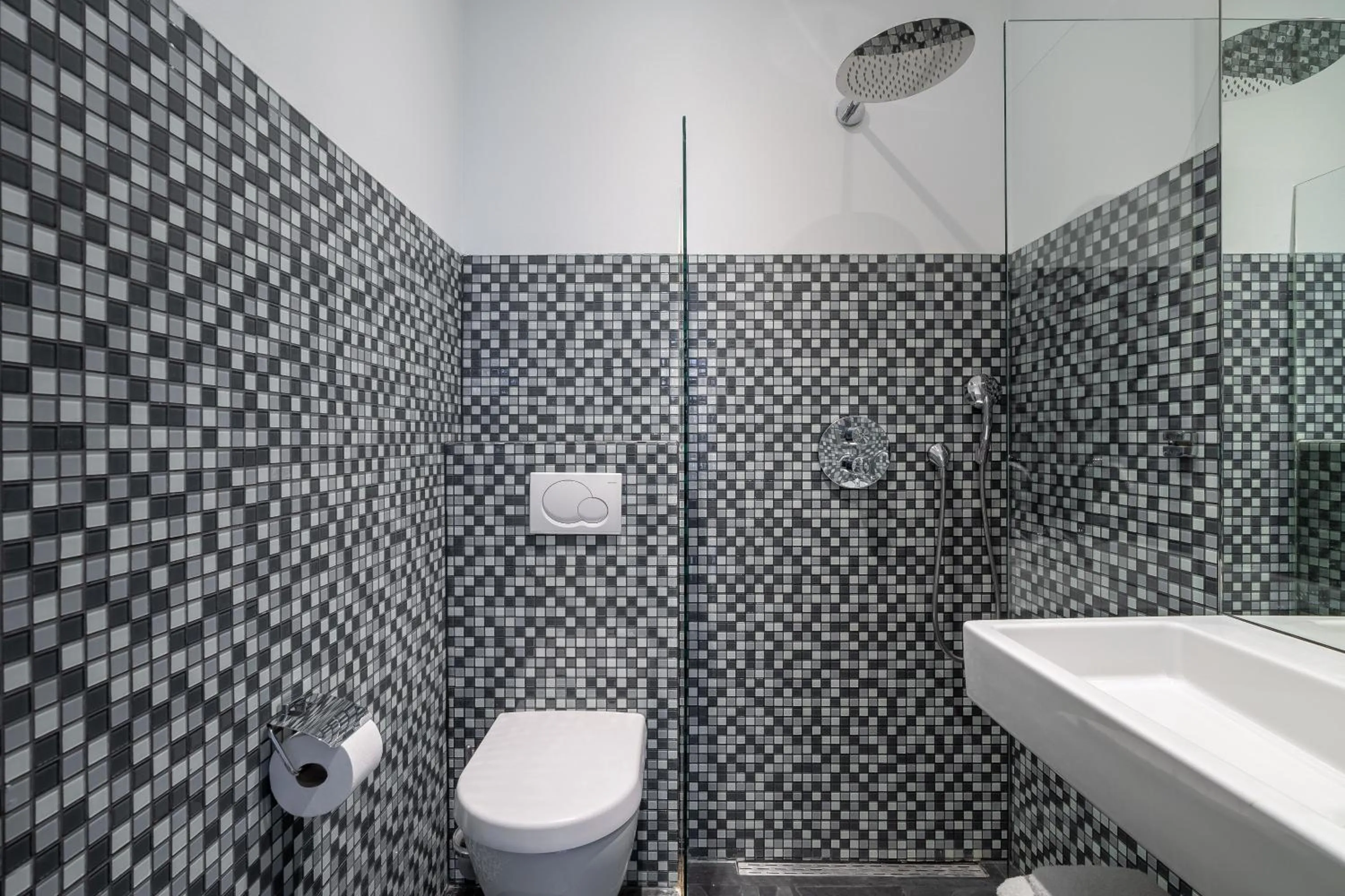 Toilet in Numa Amsterdam Oosterpark