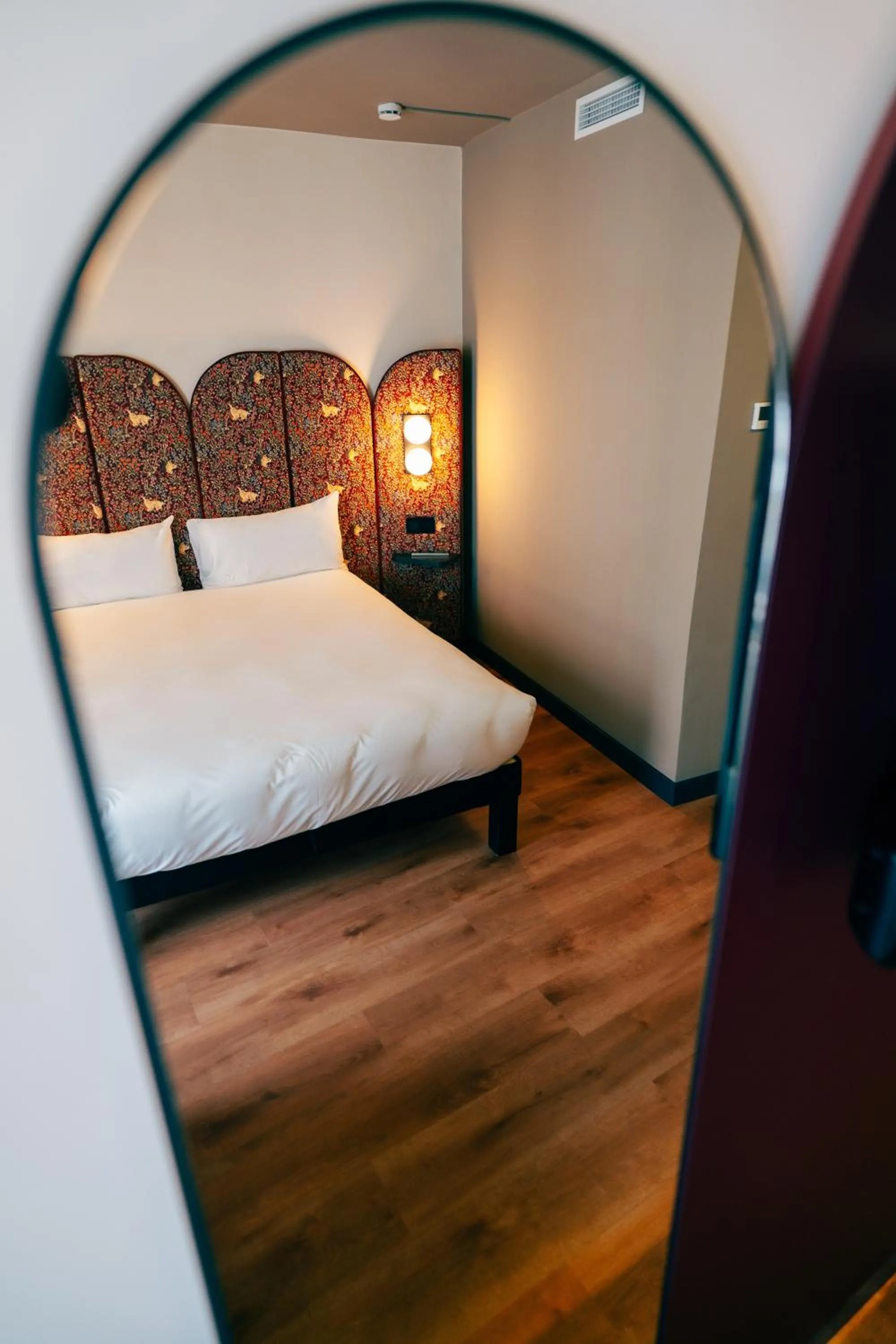 Bedroom, Bed in Ibis Styles Madrid Centro Maravillas