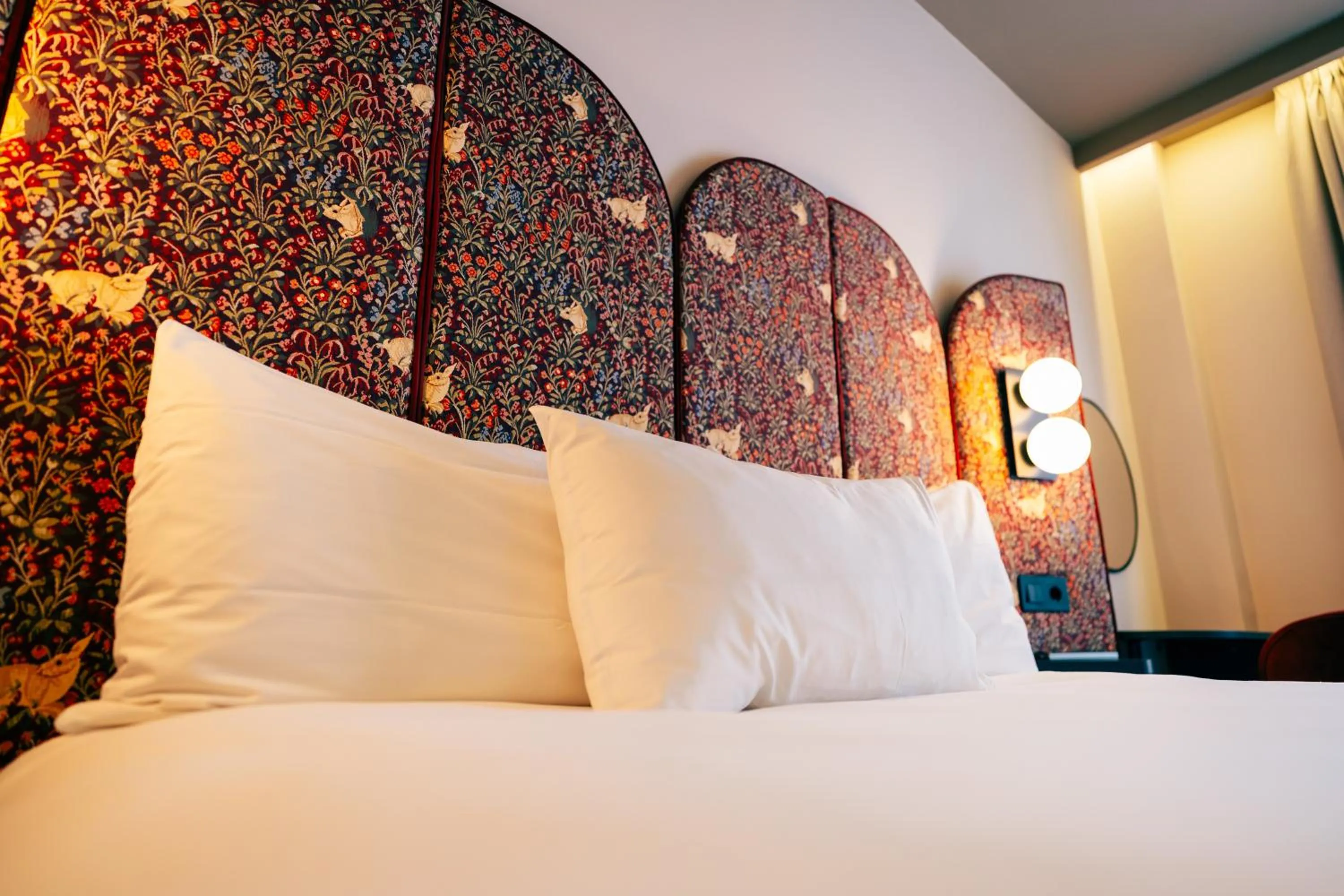 Bedroom, Bed in Ibis Styles Madrid Centro Maravillas