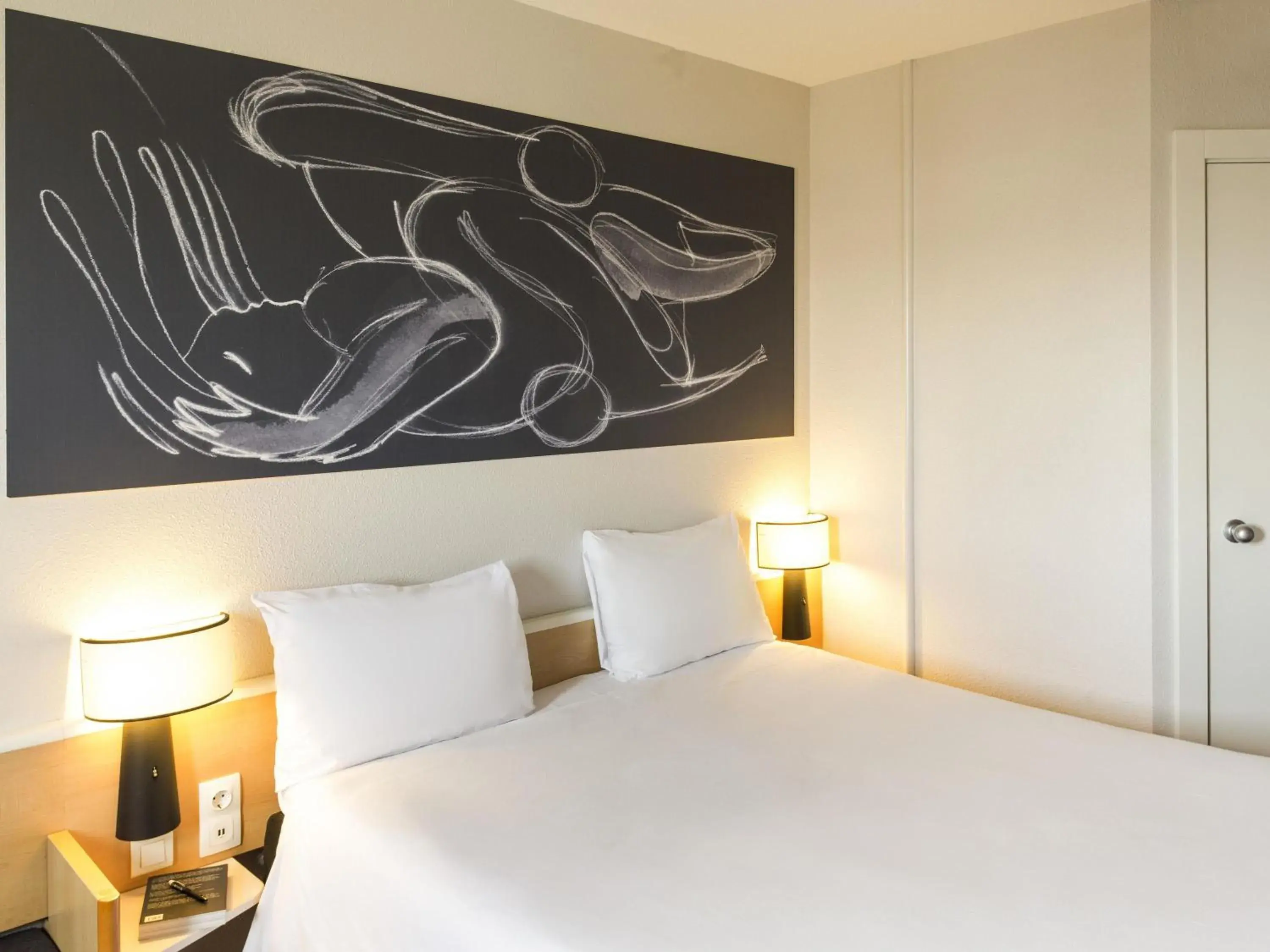 Bedroom, Bed in Ibis Madrid Fuenlabrada Bedroom, Bed in Ibis Madrid Fuenlabrada