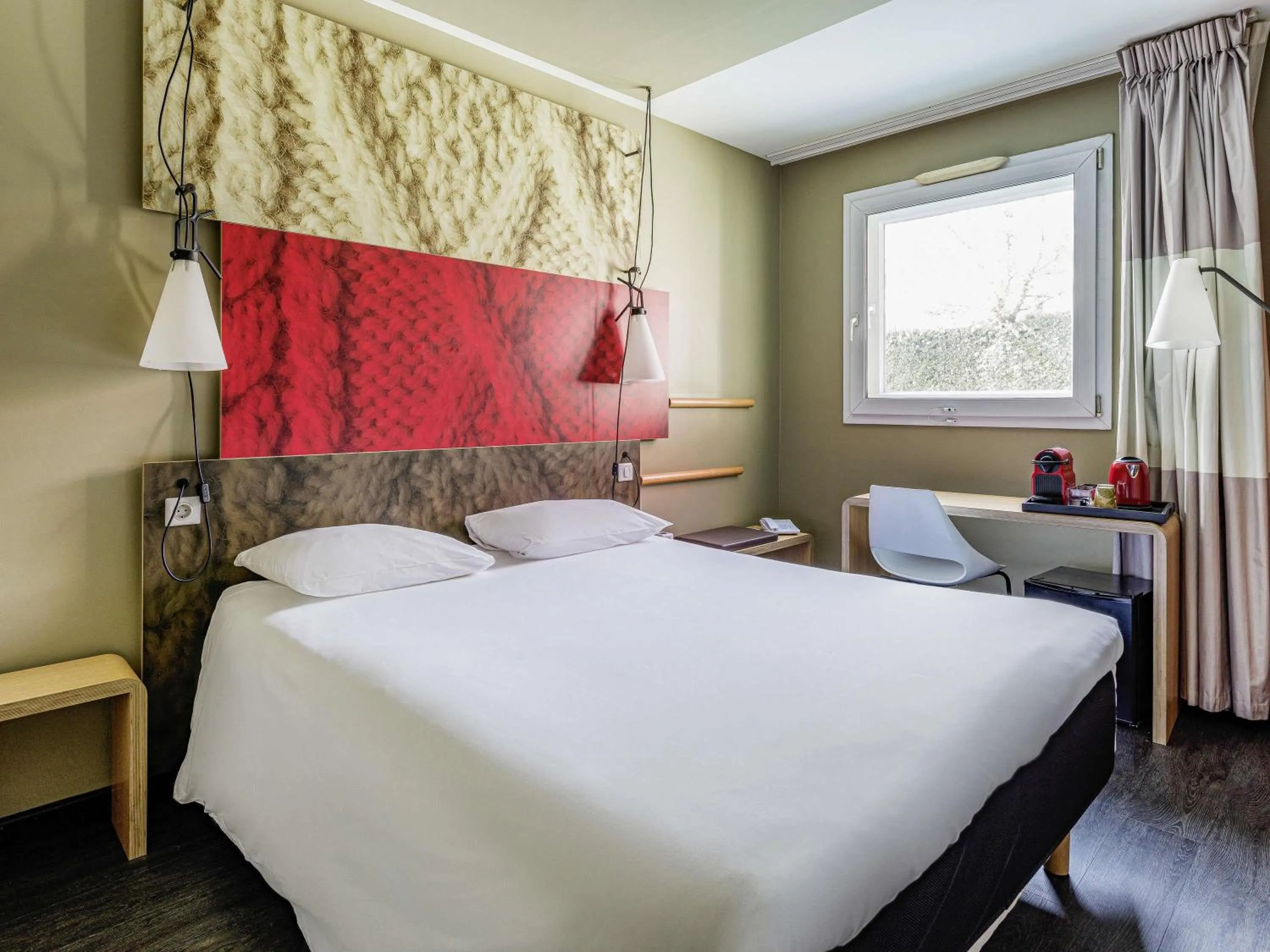 Bedroom, Bed in Ibis Madrid Fuenlabrada