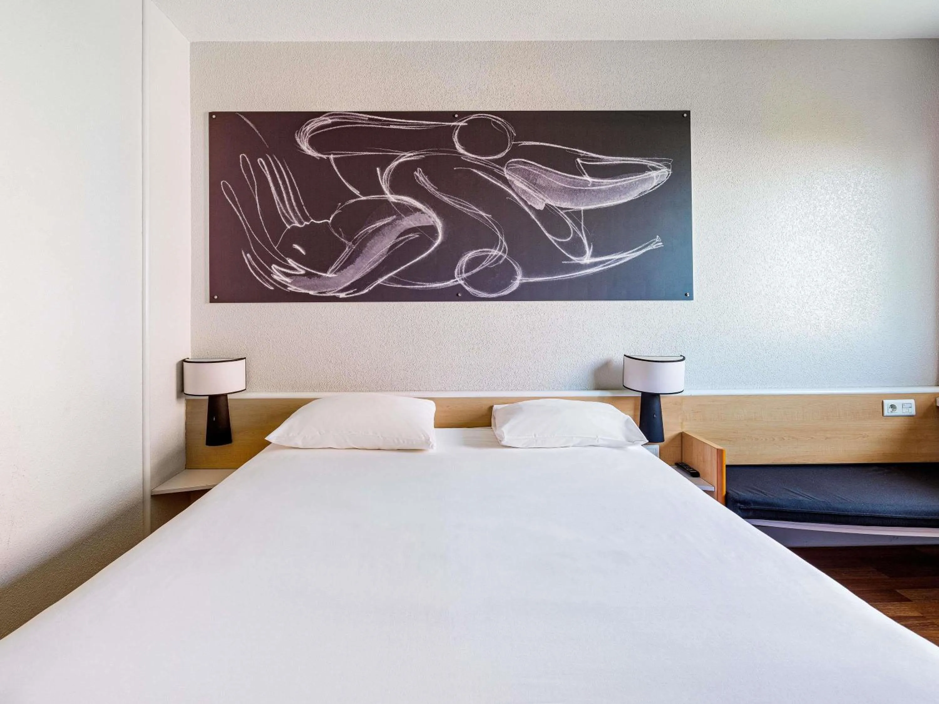 Bedroom, Bed in Ibis Madrid Fuenlabrada