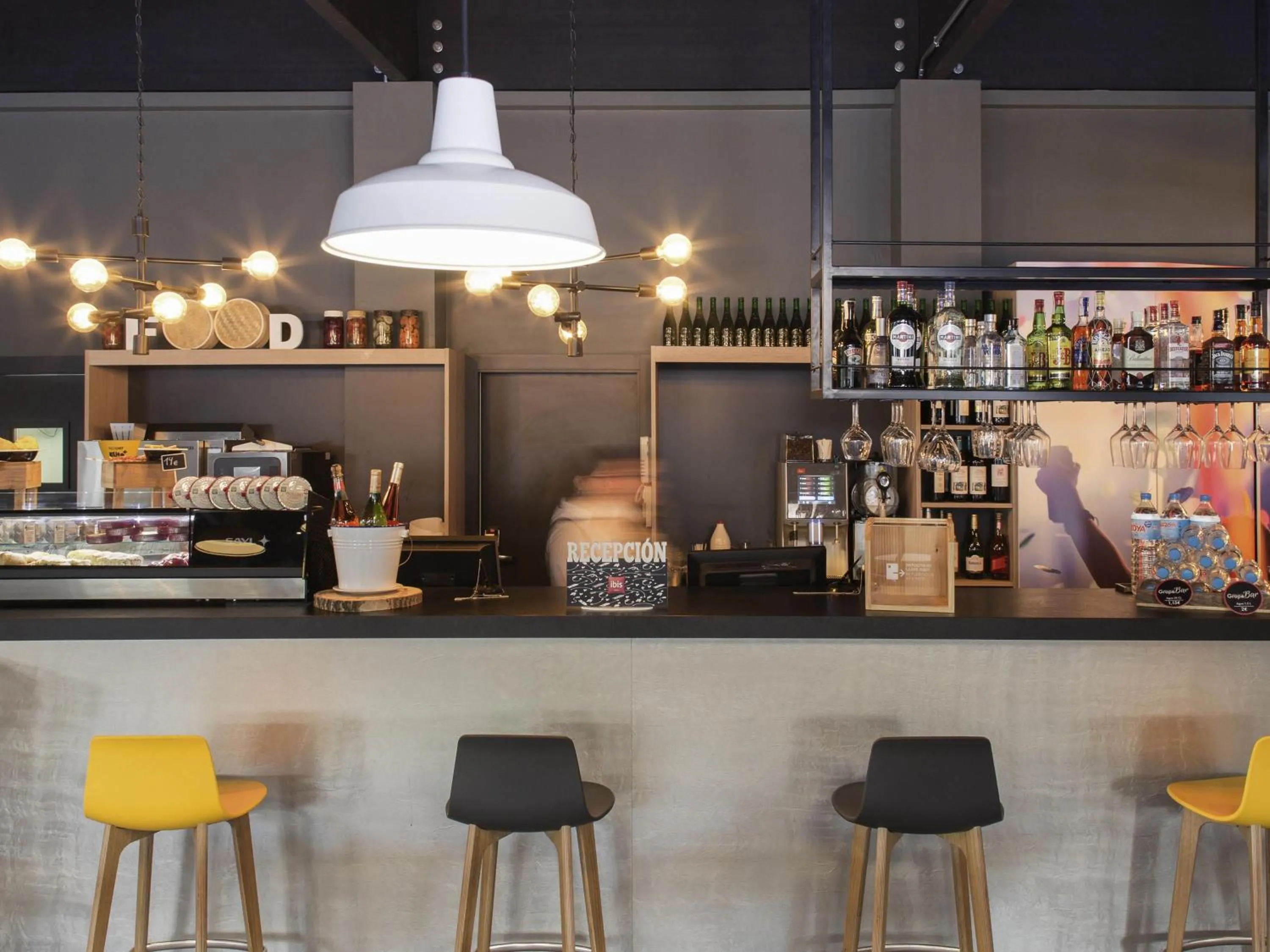 Restaurant/places to eat in Ibis Madrid Fuenlabrada