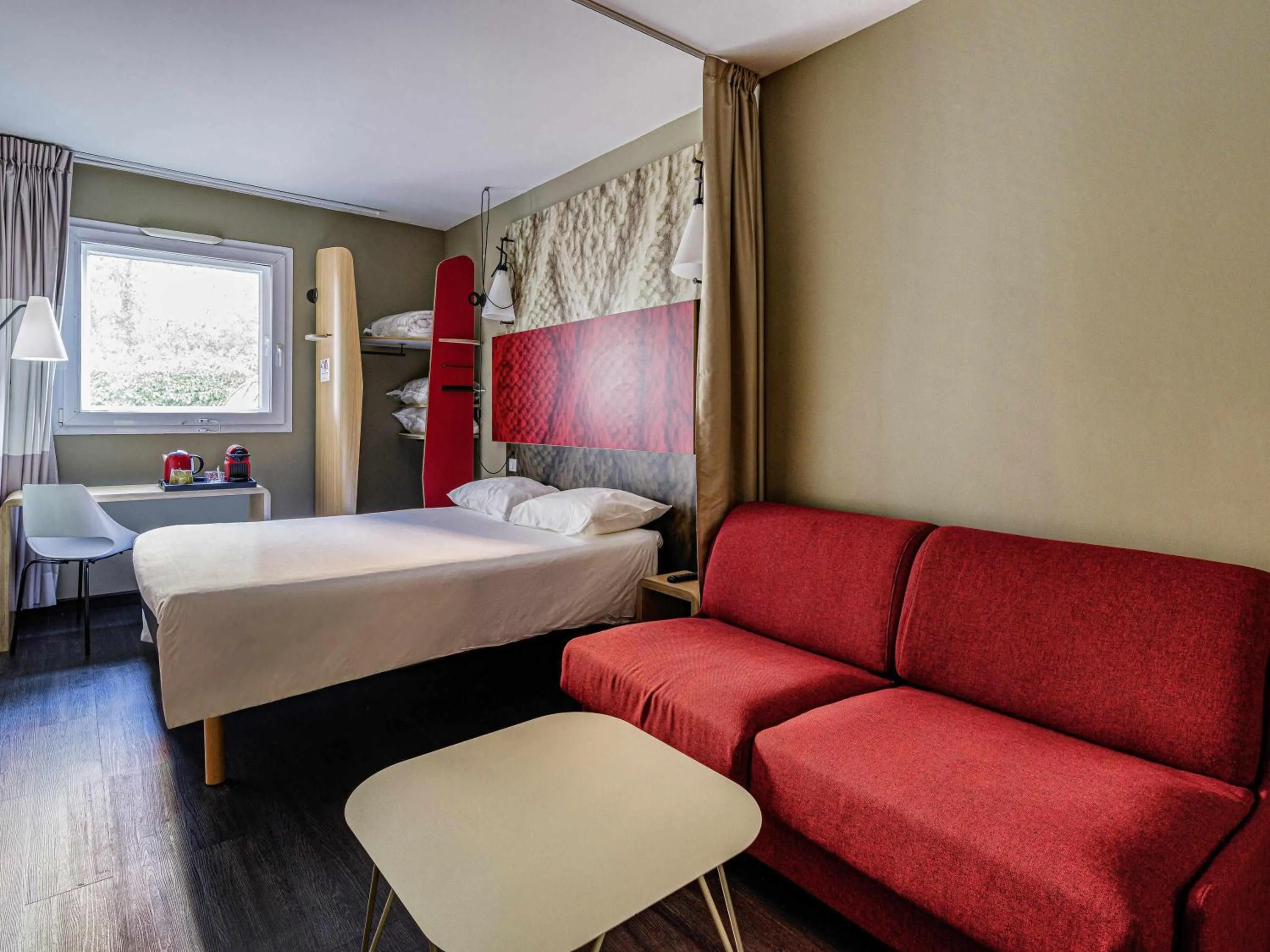 Bedroom, Bed in Ibis Madrid Fuenlabrada