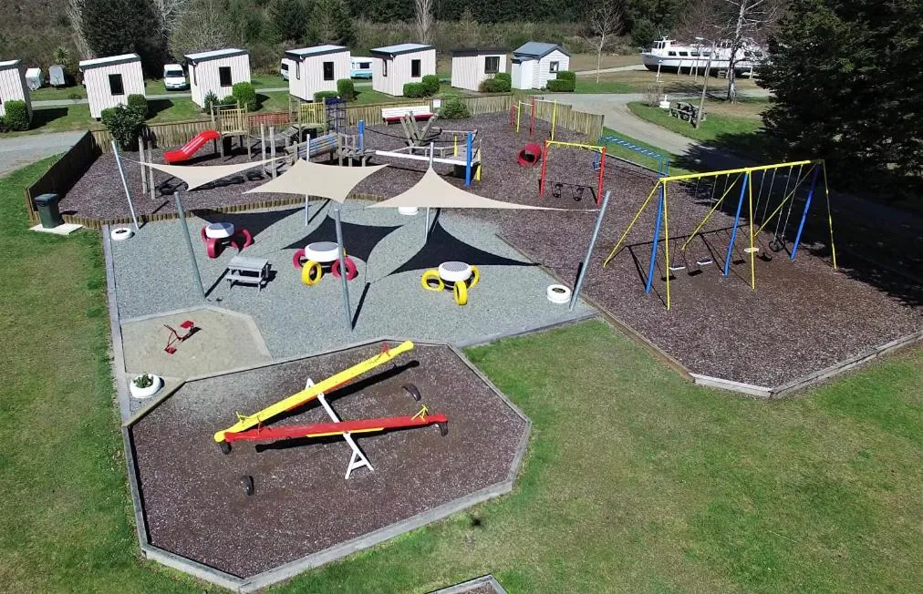 Children play ground in Marakura Deluxe Motel