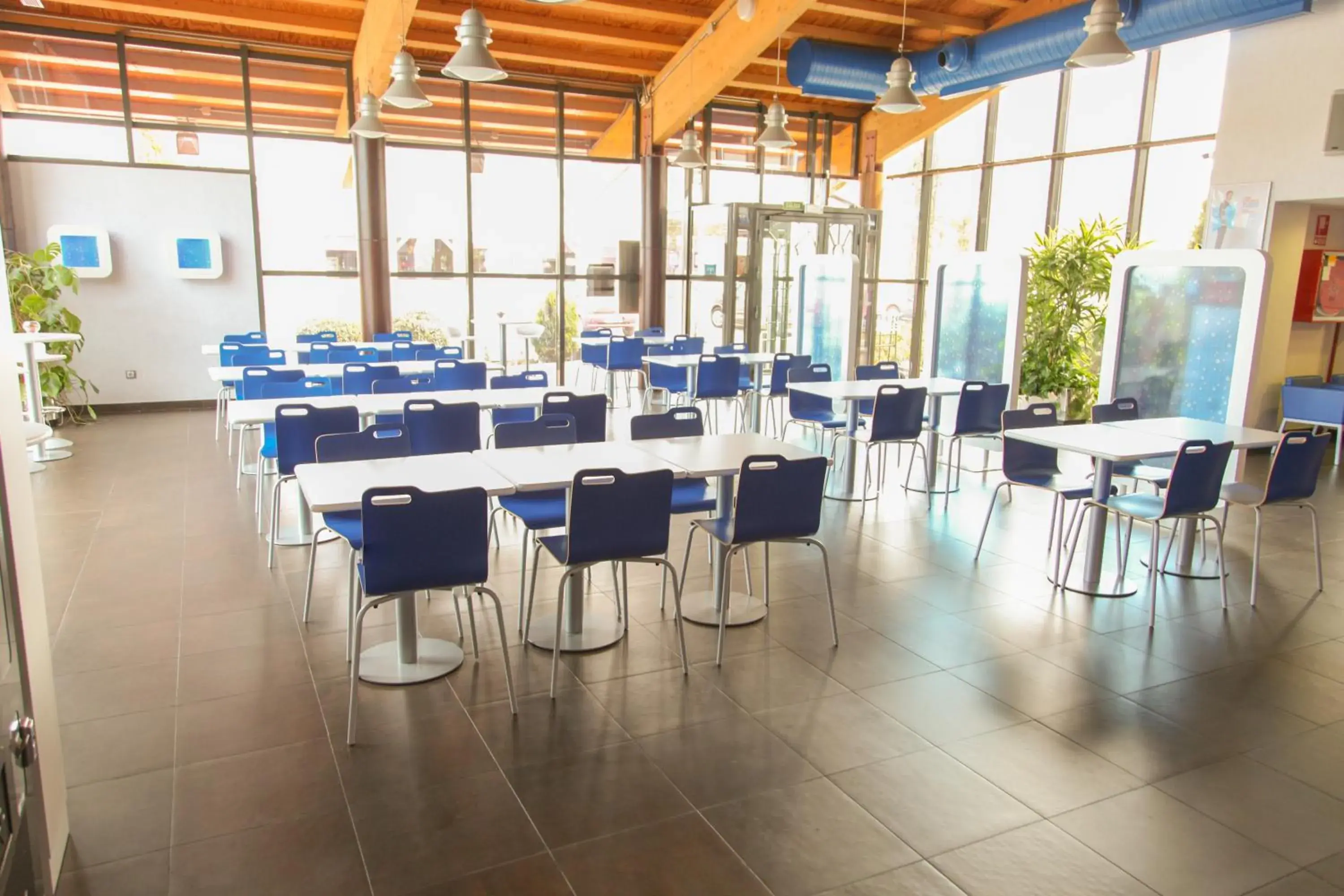 Restaurant/places to eat in Ibis Budget Madrid Alcalá de Henares La Dehesa Restaurant/places to eat in Ibis Budget Madrid Alcalá de Henares La Dehesa