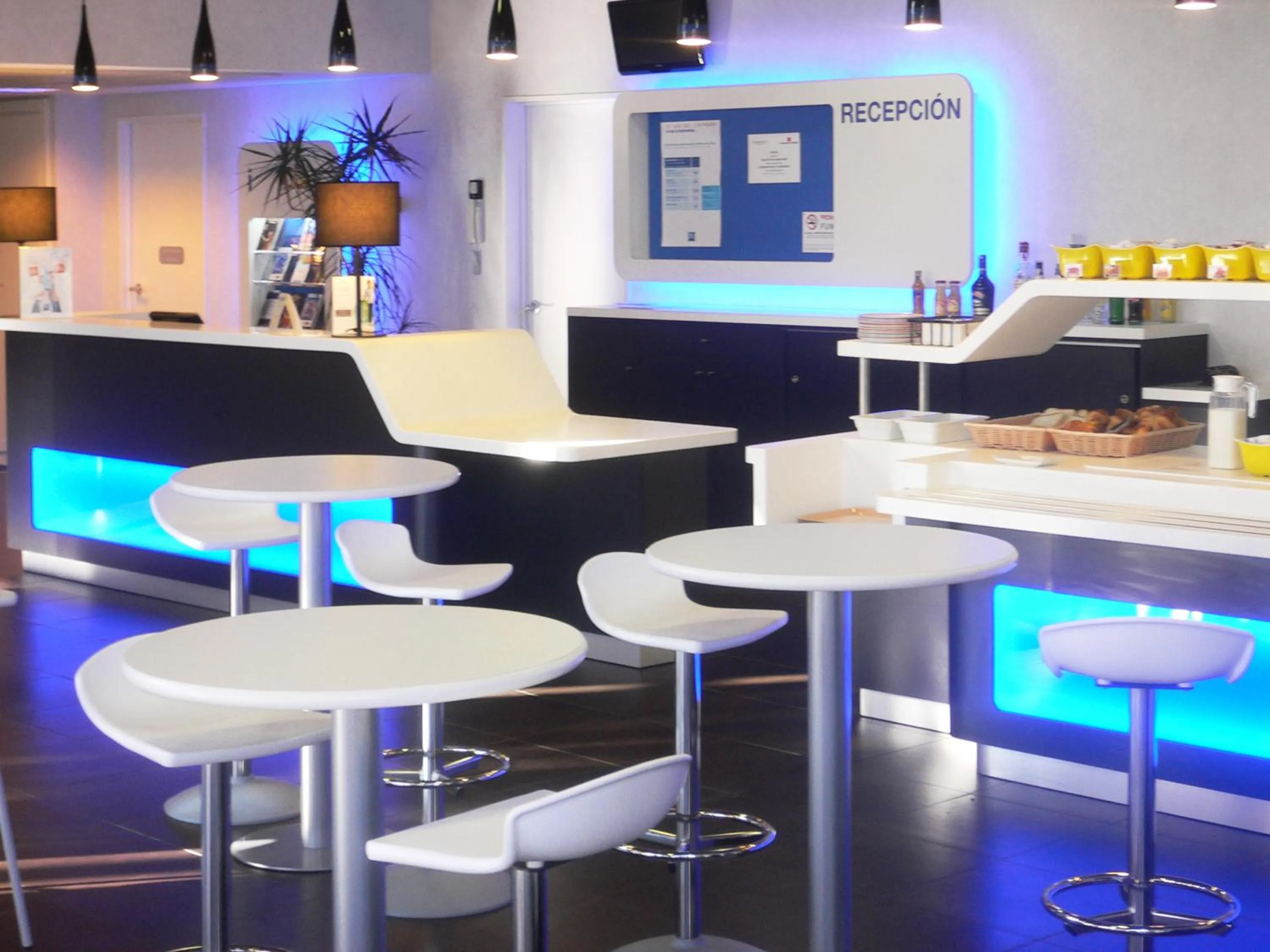 Lounge or bar in Ibis Budget Madrid Alcalá de Henares La Dehesa