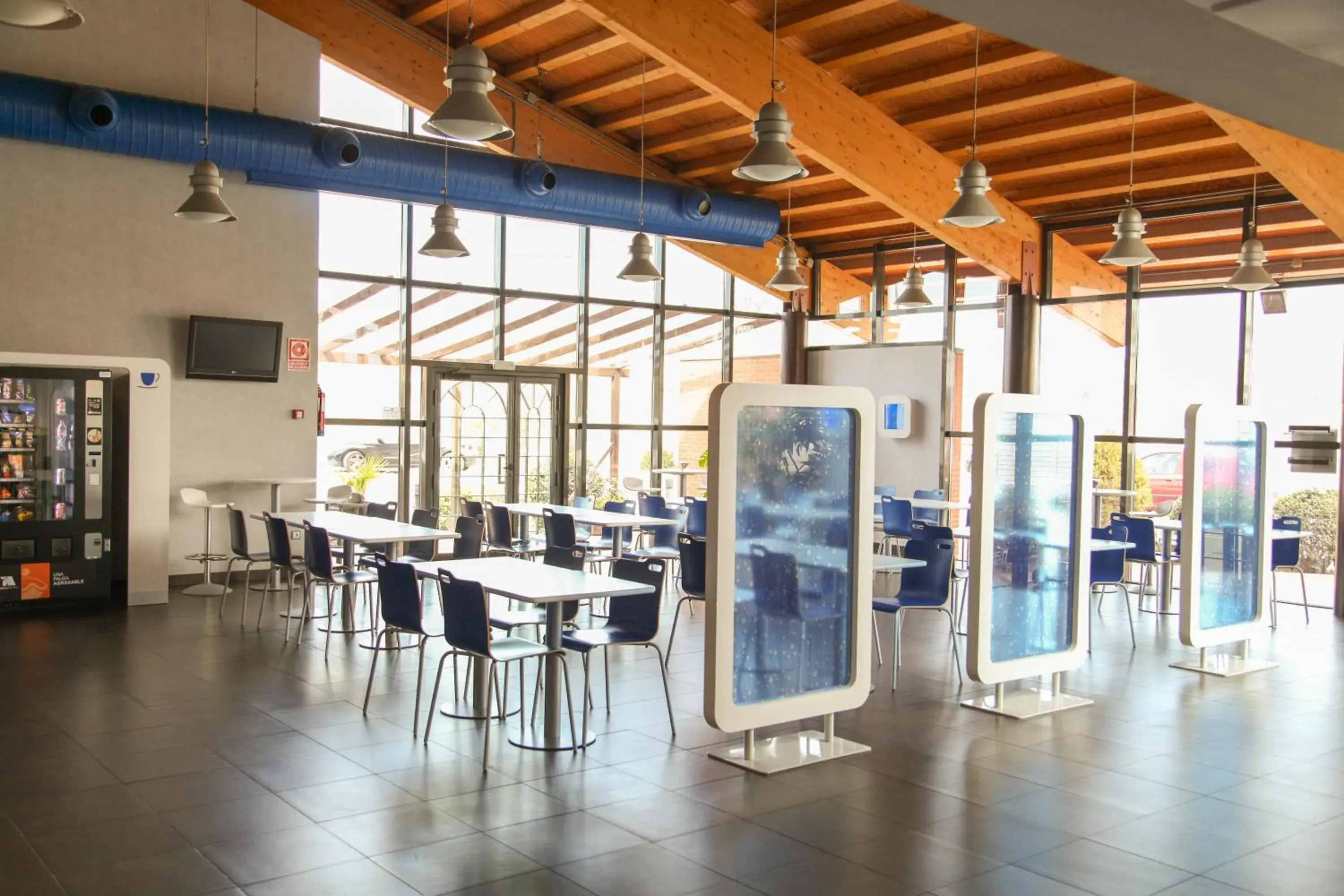 Restaurant/places to eat in Ibis Budget Madrid Alcalá de Henares La Dehesa Restaurant/places to eat in Ibis Budget Madrid Alcalá de Henares La Dehesa