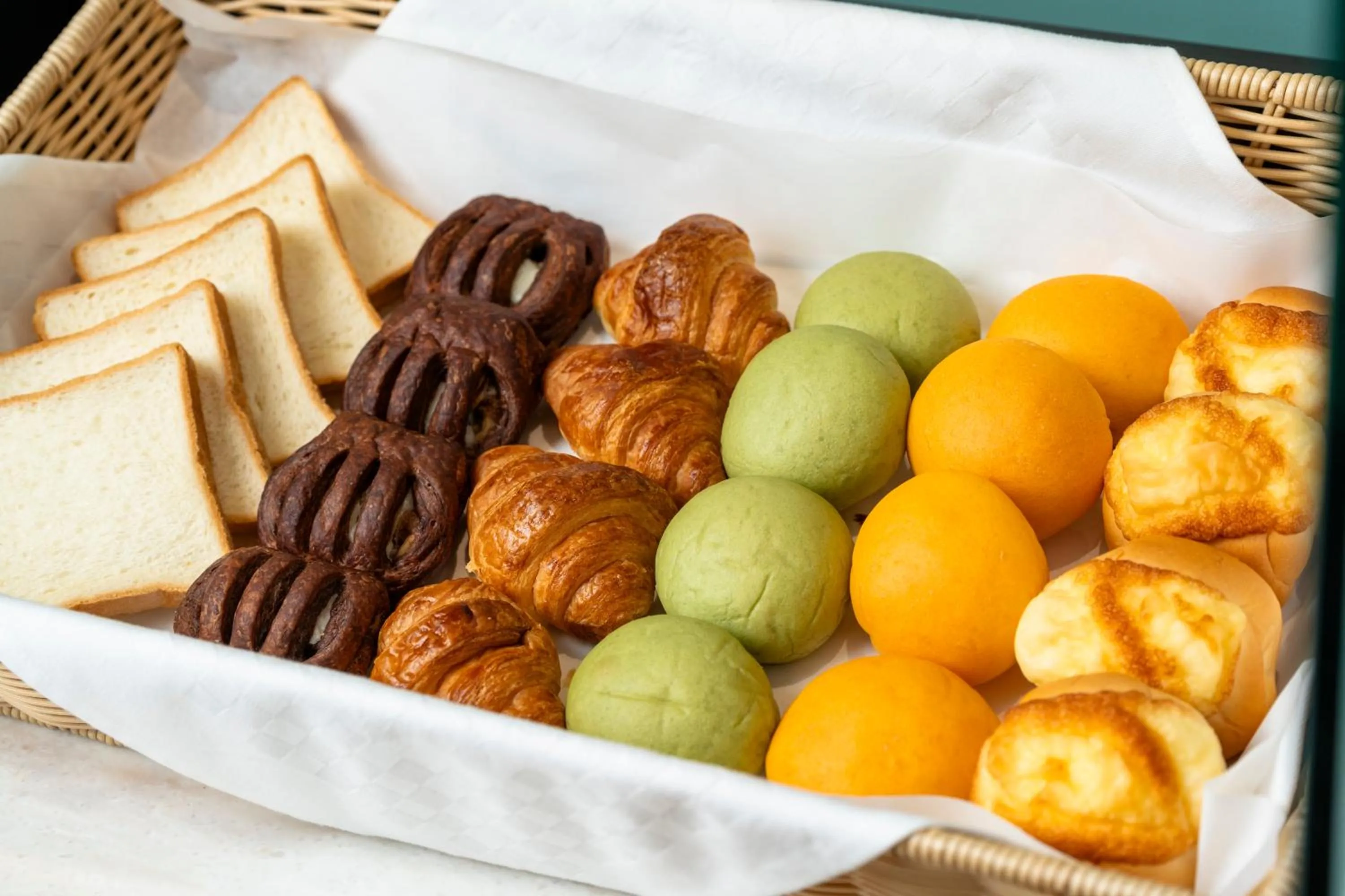 Buffet breakfast in Best Western Osaka Tsukamoto