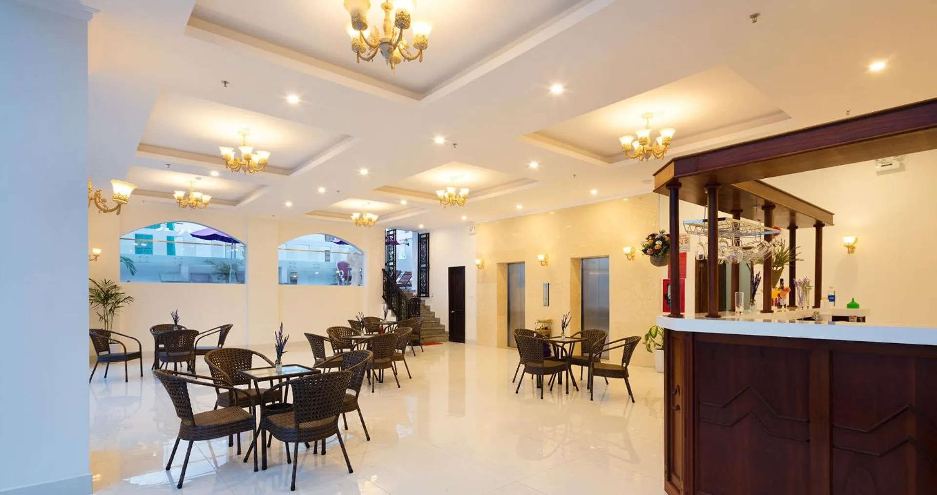 Lounge or bar in Bonjour Nha Trang Hotel