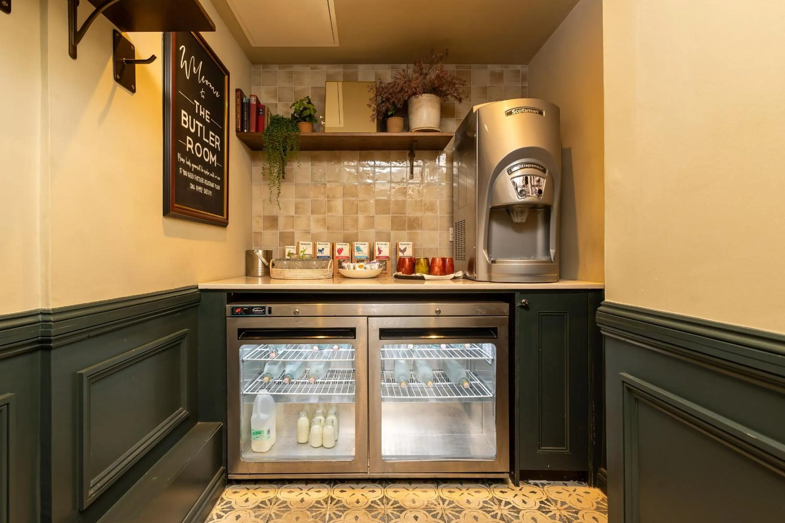 Food and drinks in Salisbury Arms Hotel