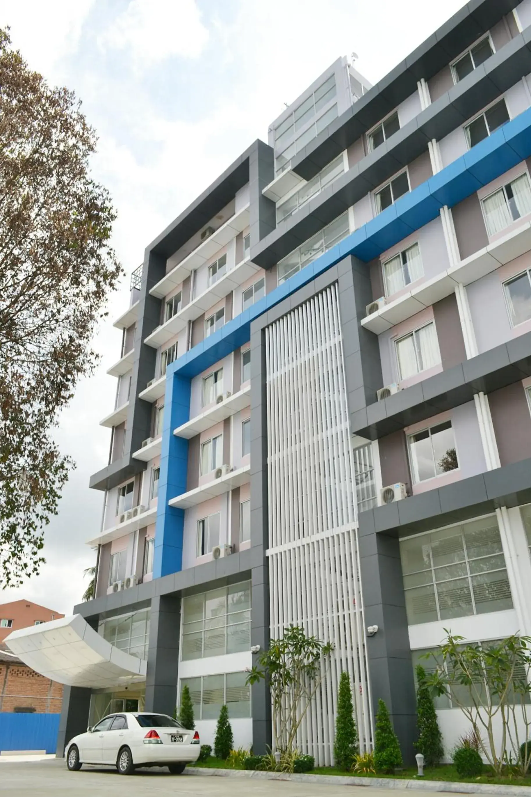 Property building in Hotel Broadway Yangon Property building in Hotel Broadway Yangon