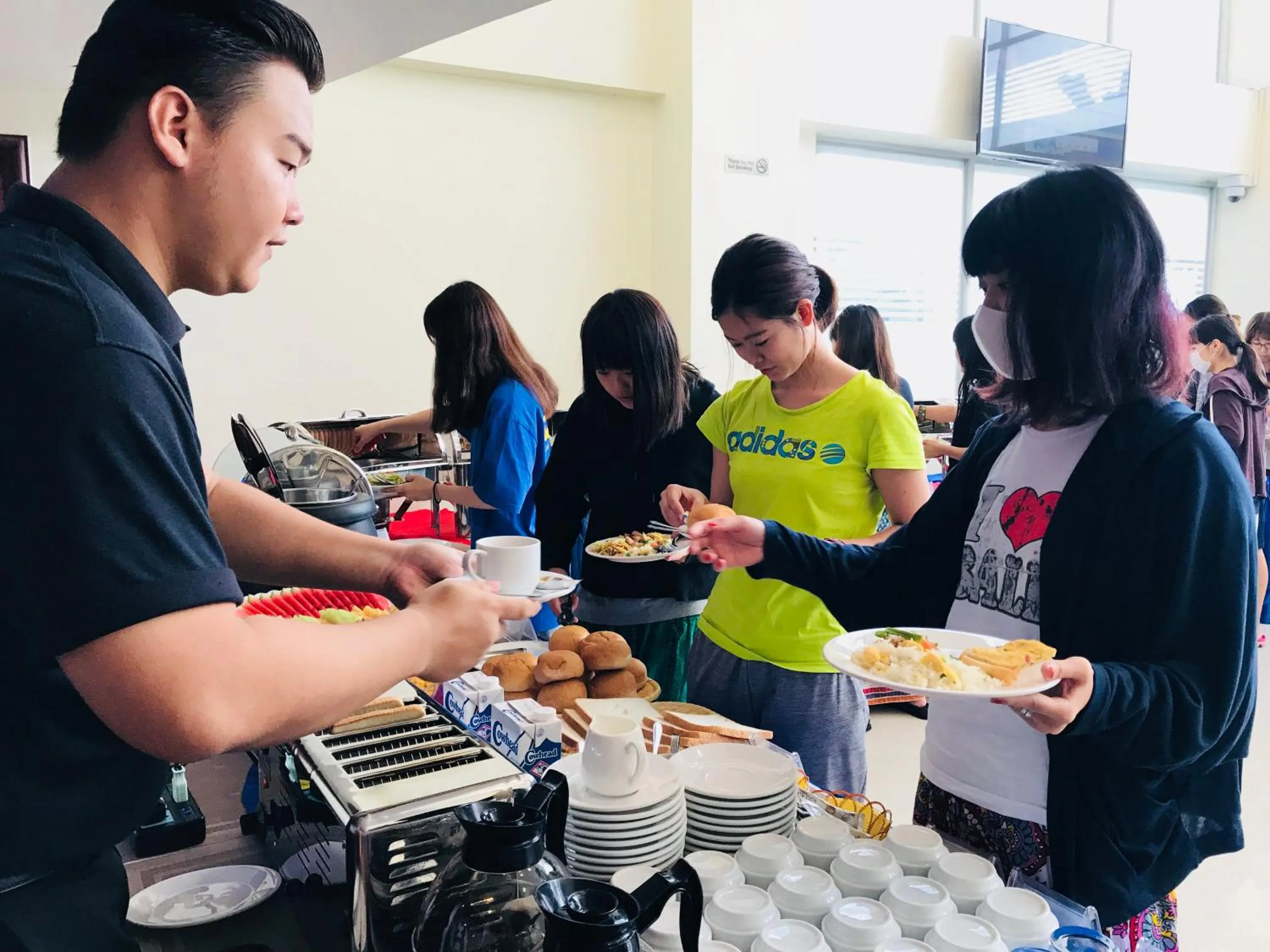 Hotel Broadway Yangon