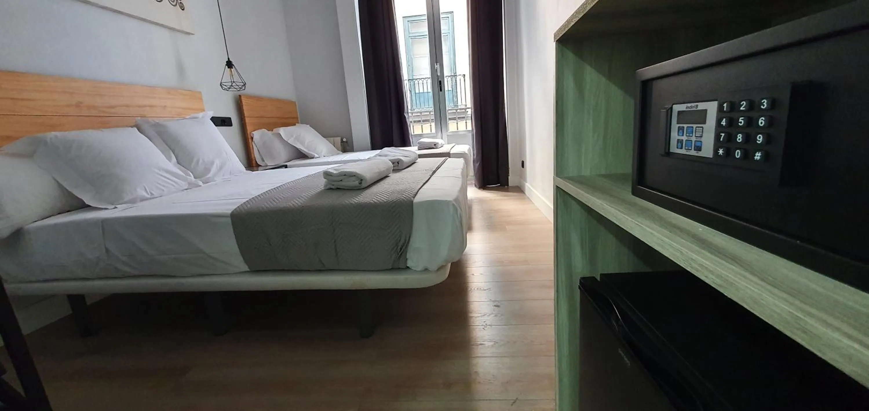 Bed in CH Lemon Rooms - Madrid