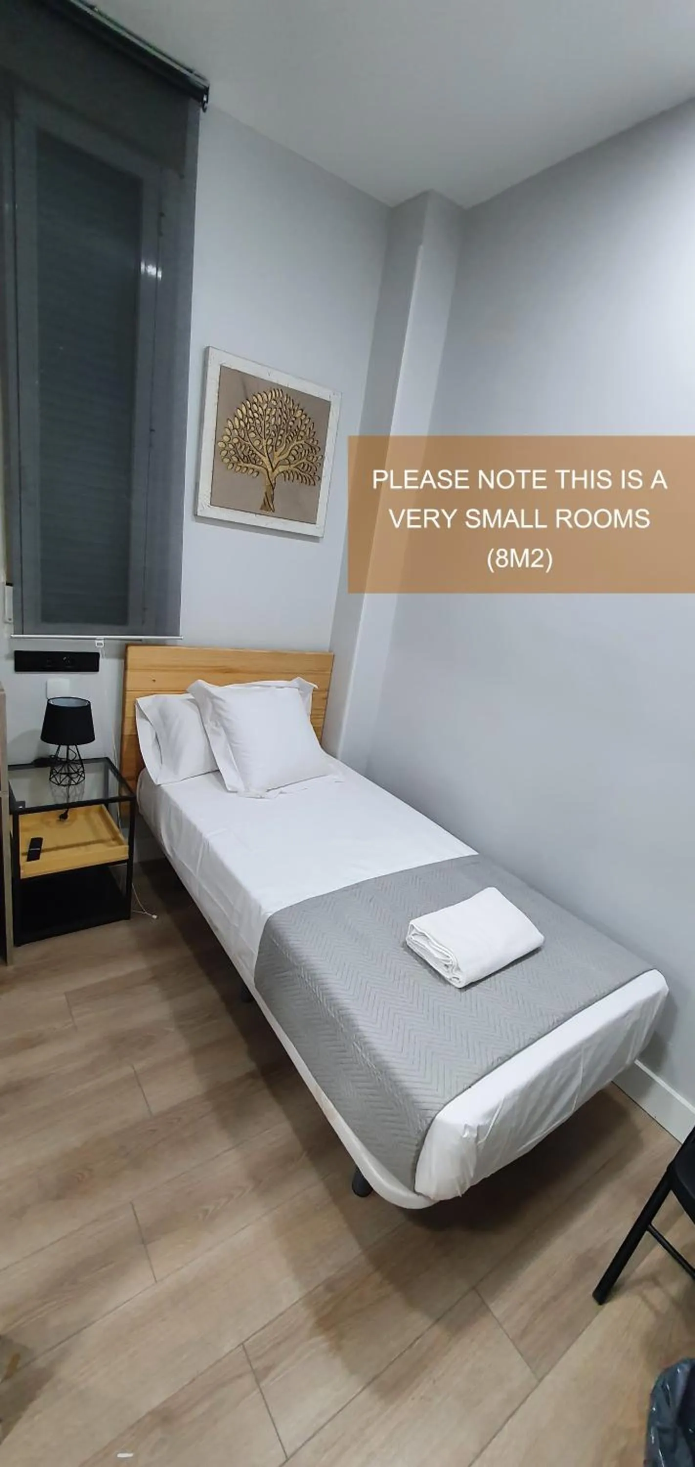 Bathroom, Bed in CH Lemon Rooms - Madrid