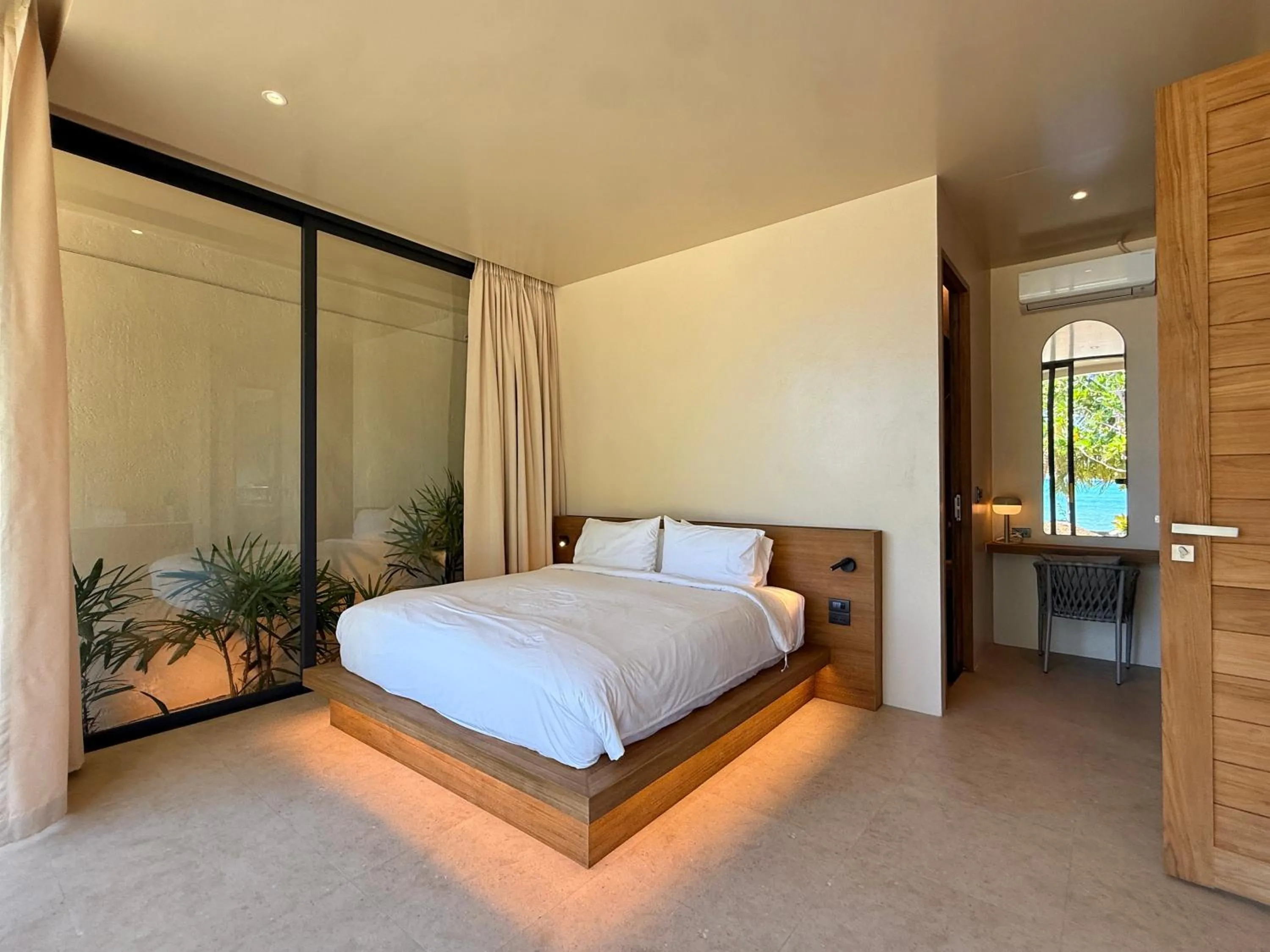 Bed in Samui Garden Home