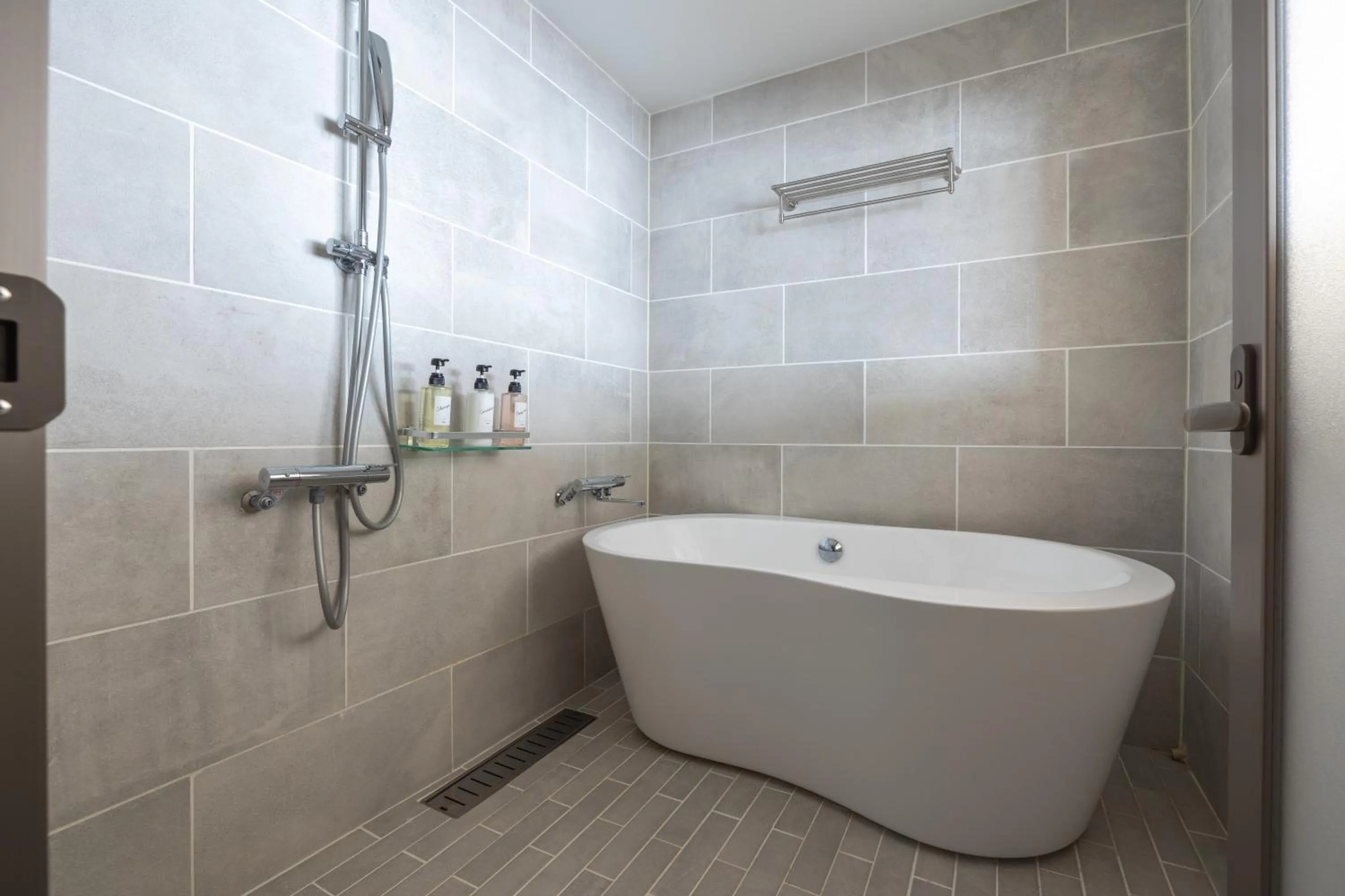 Bathroom in Residence Yasushi