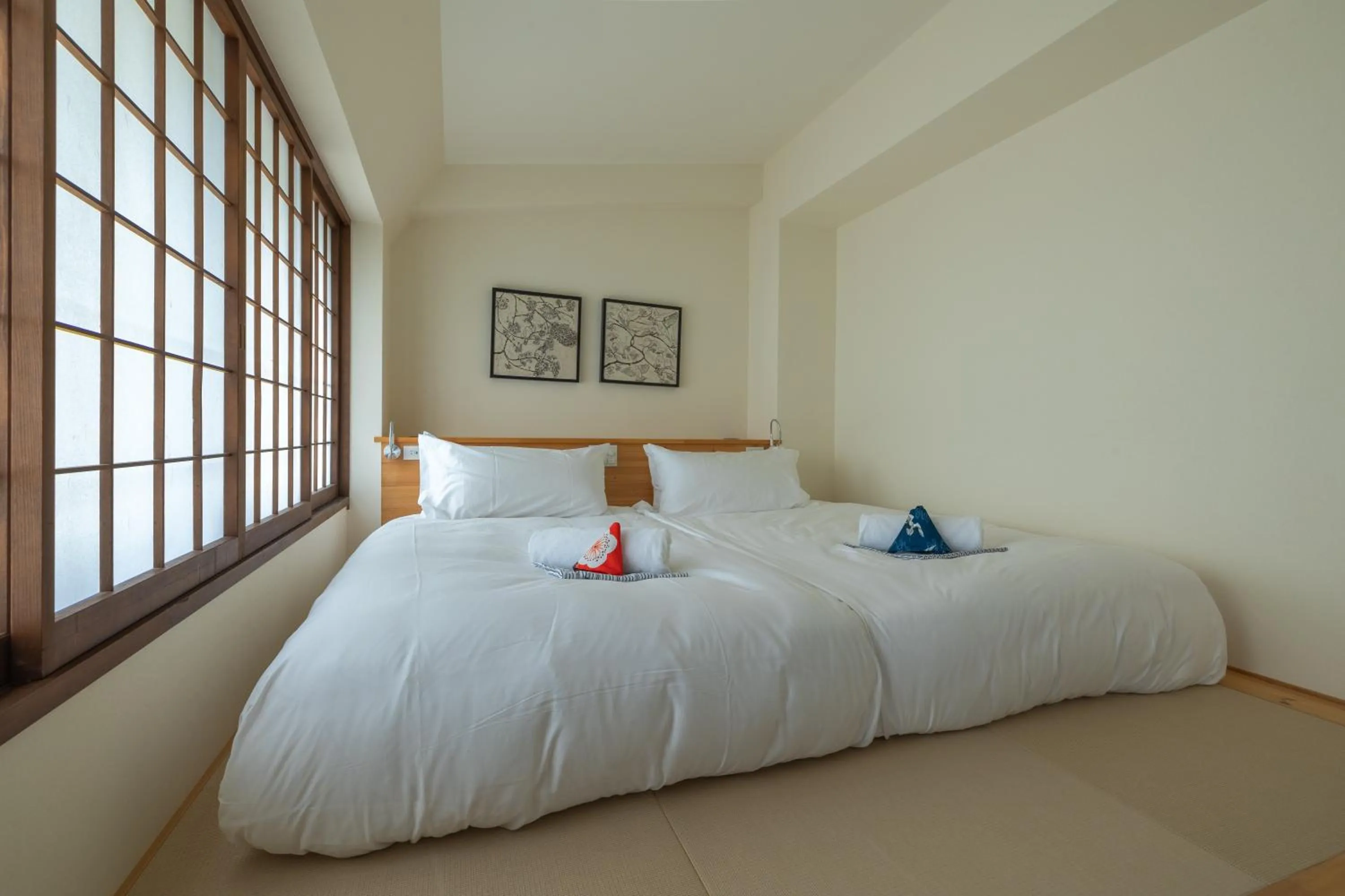 Bed in Residence Yasushi