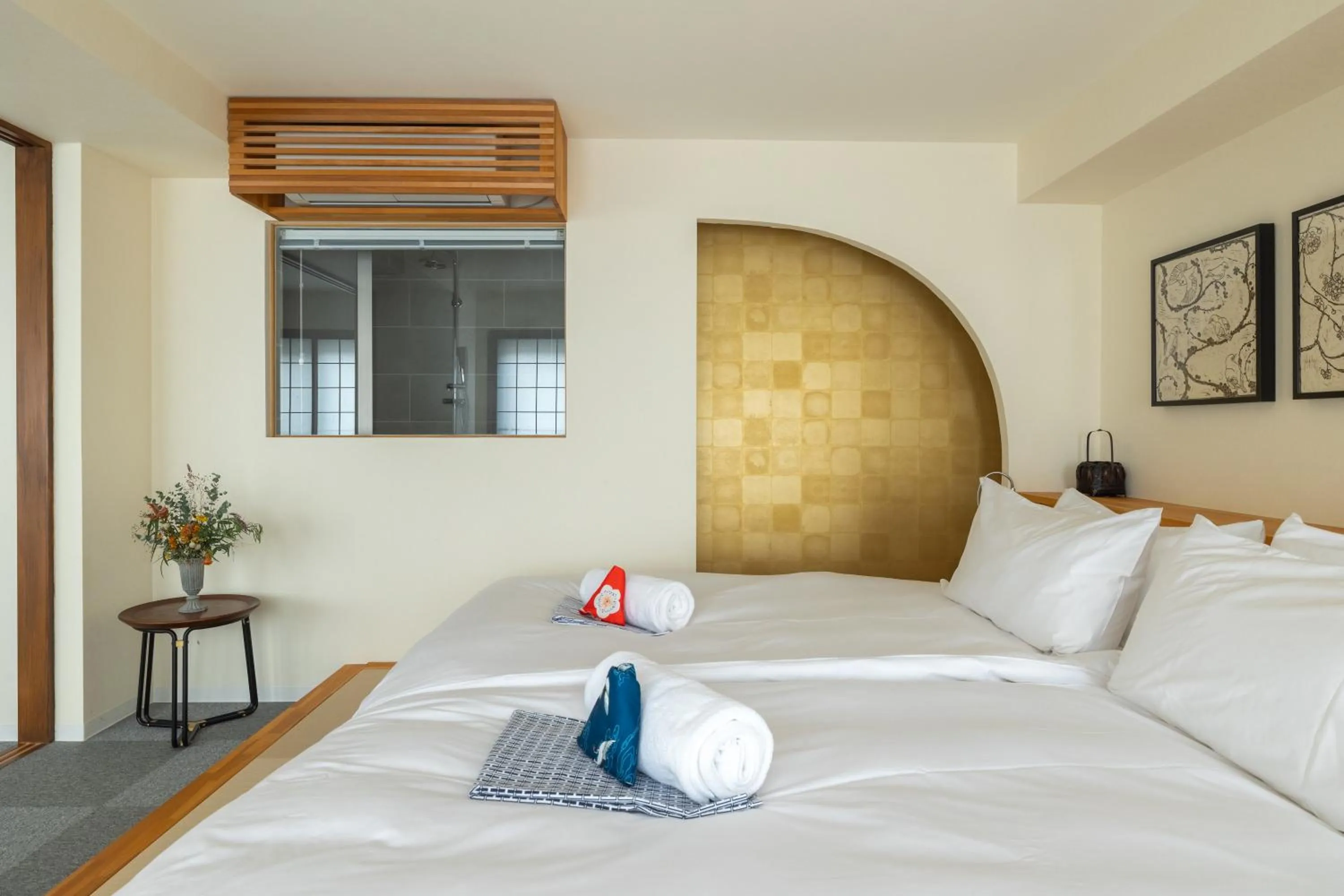 Bed in Residence Yasushi