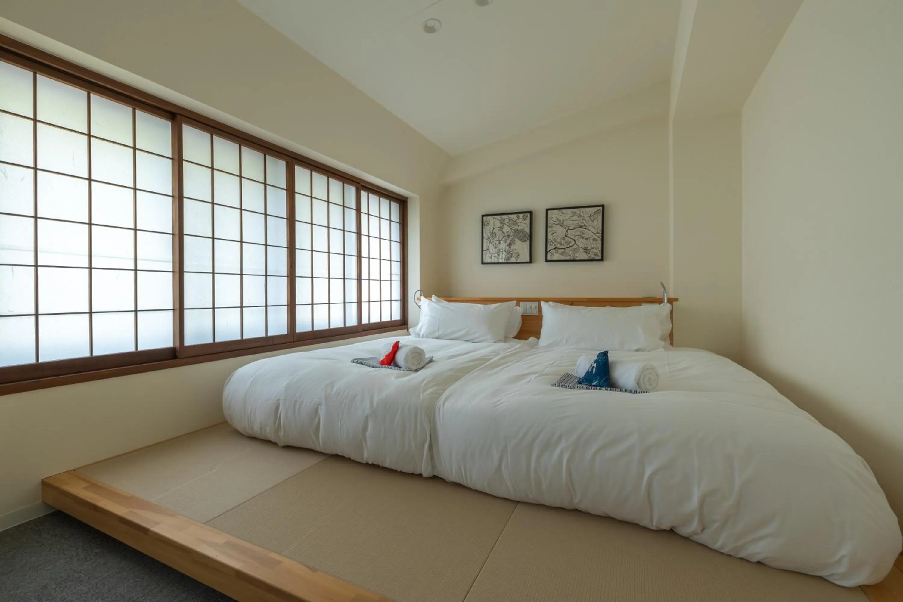 Bed in Residence Yasushi