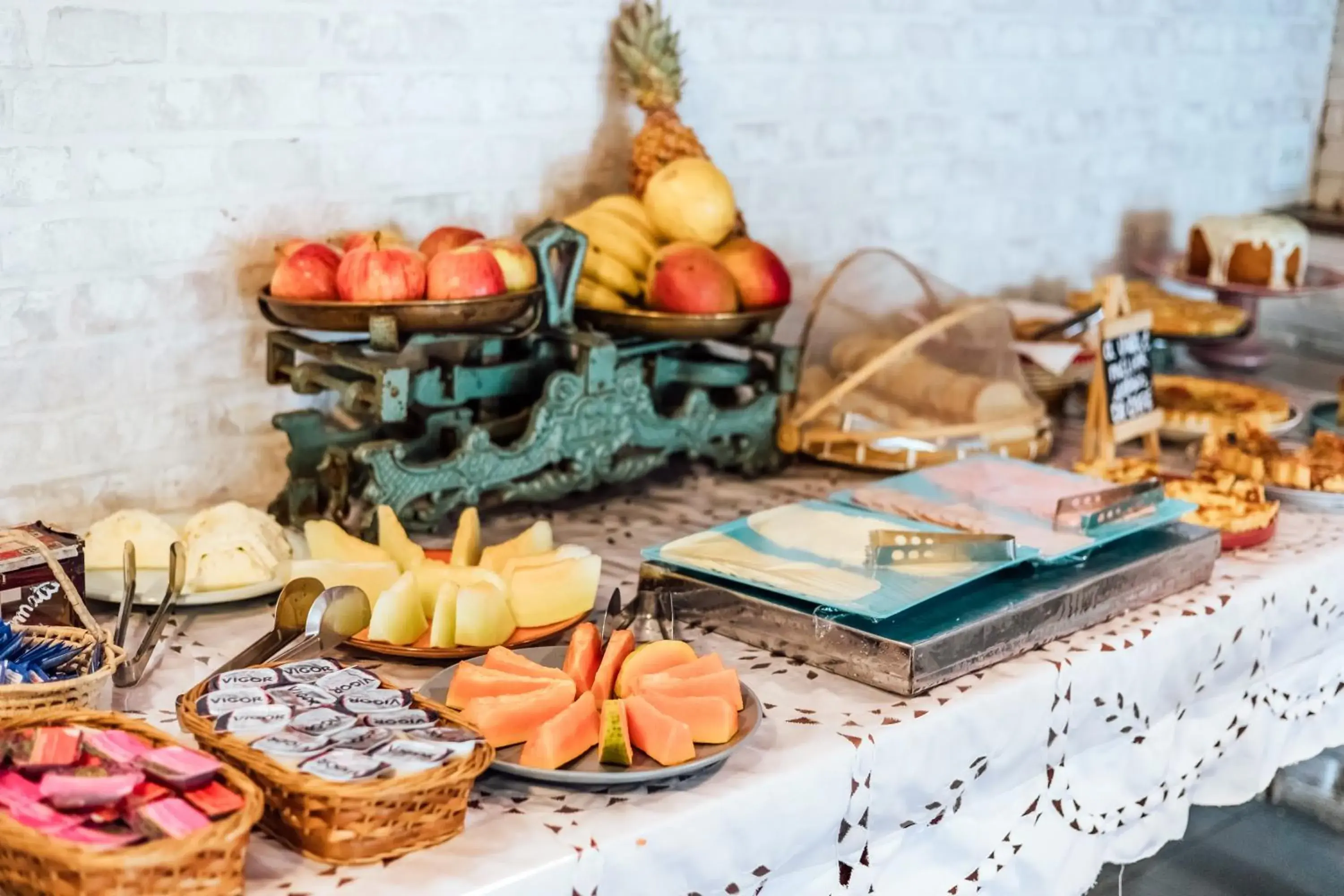 Breakfast in VELINN Pousada Santa Tereza Breakfast in VELINN Pousada Santa Tereza