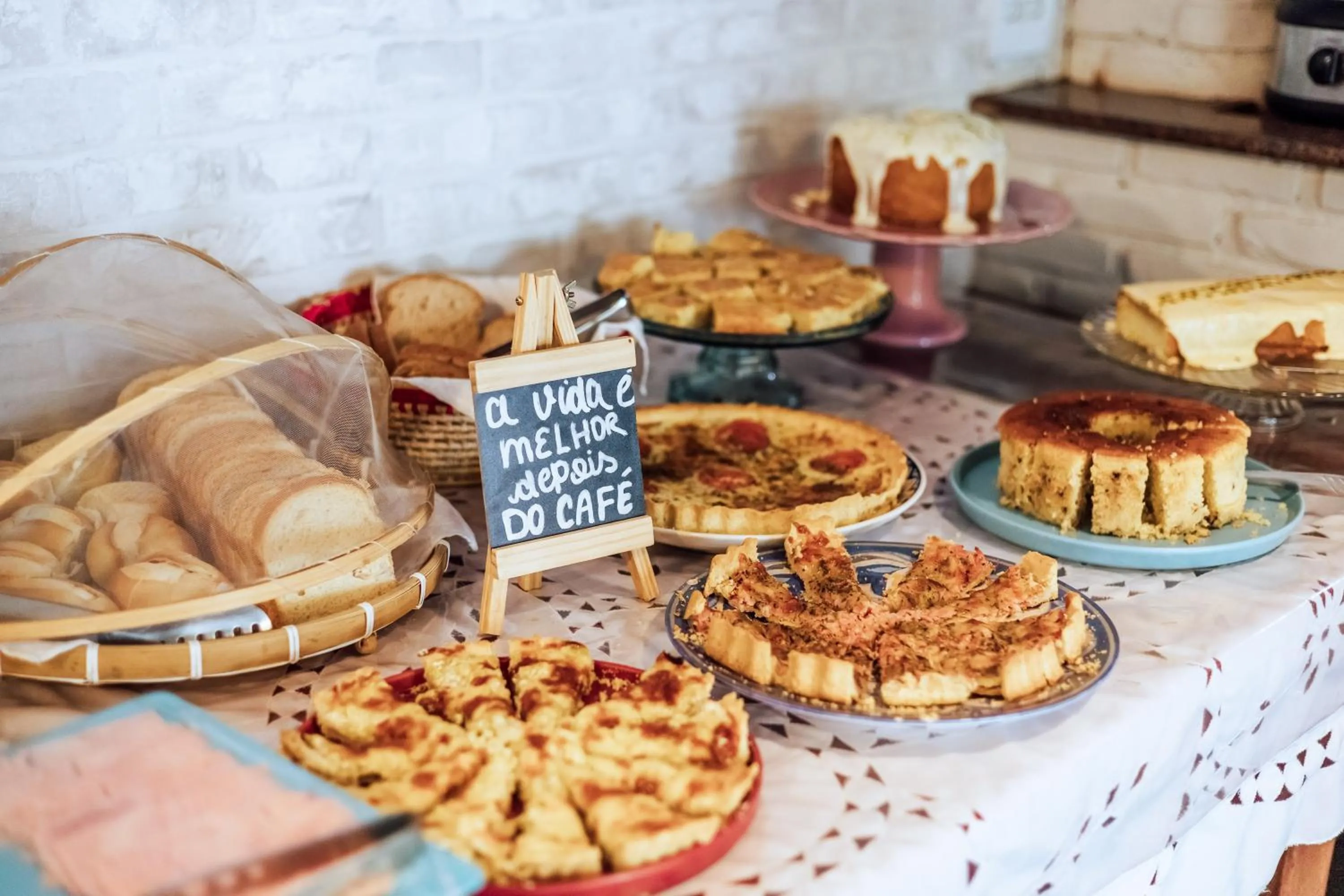 Breakfast in VELINN Pousada Santa Tereza