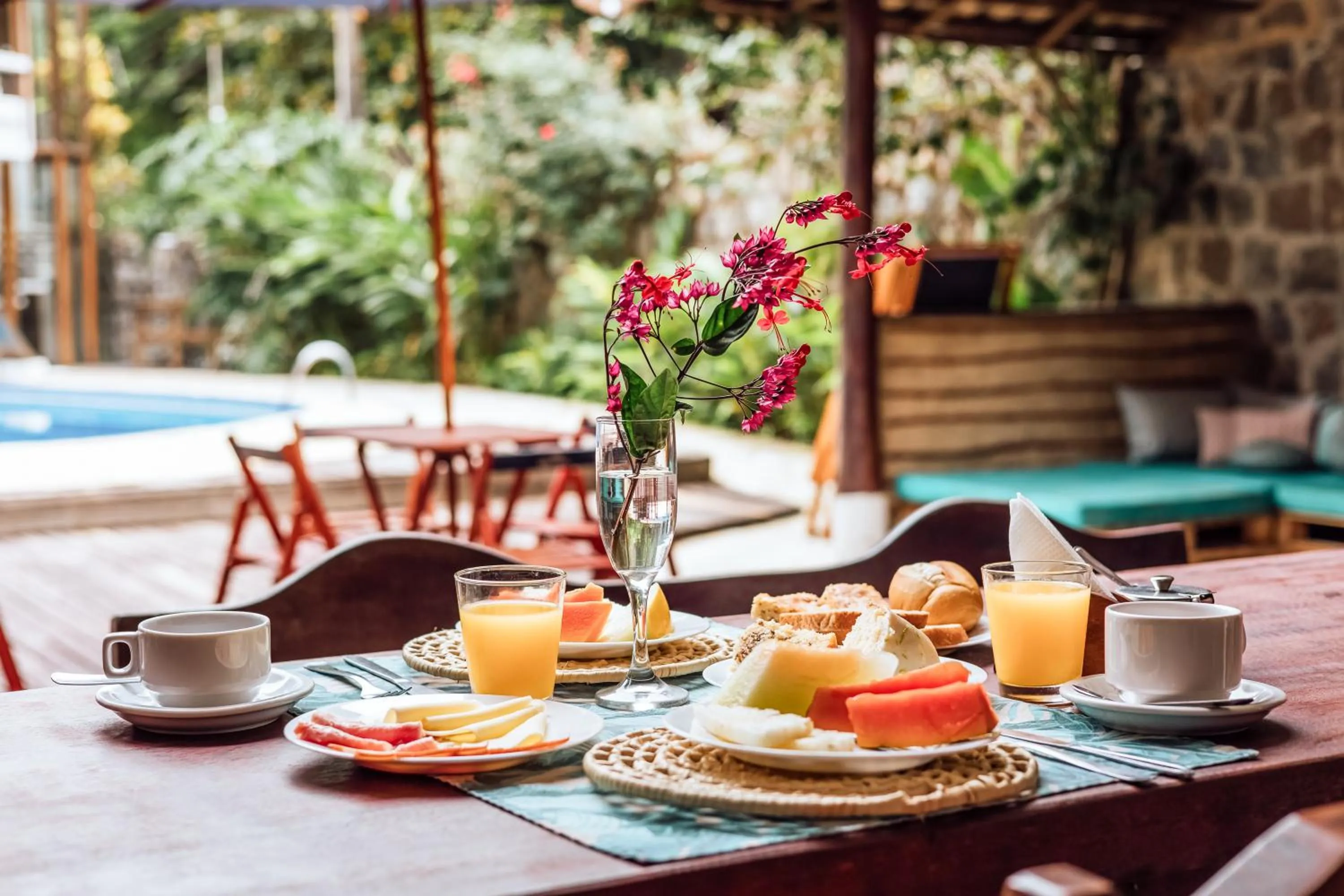 Breakfast in VELINN Pousada Santa Tereza