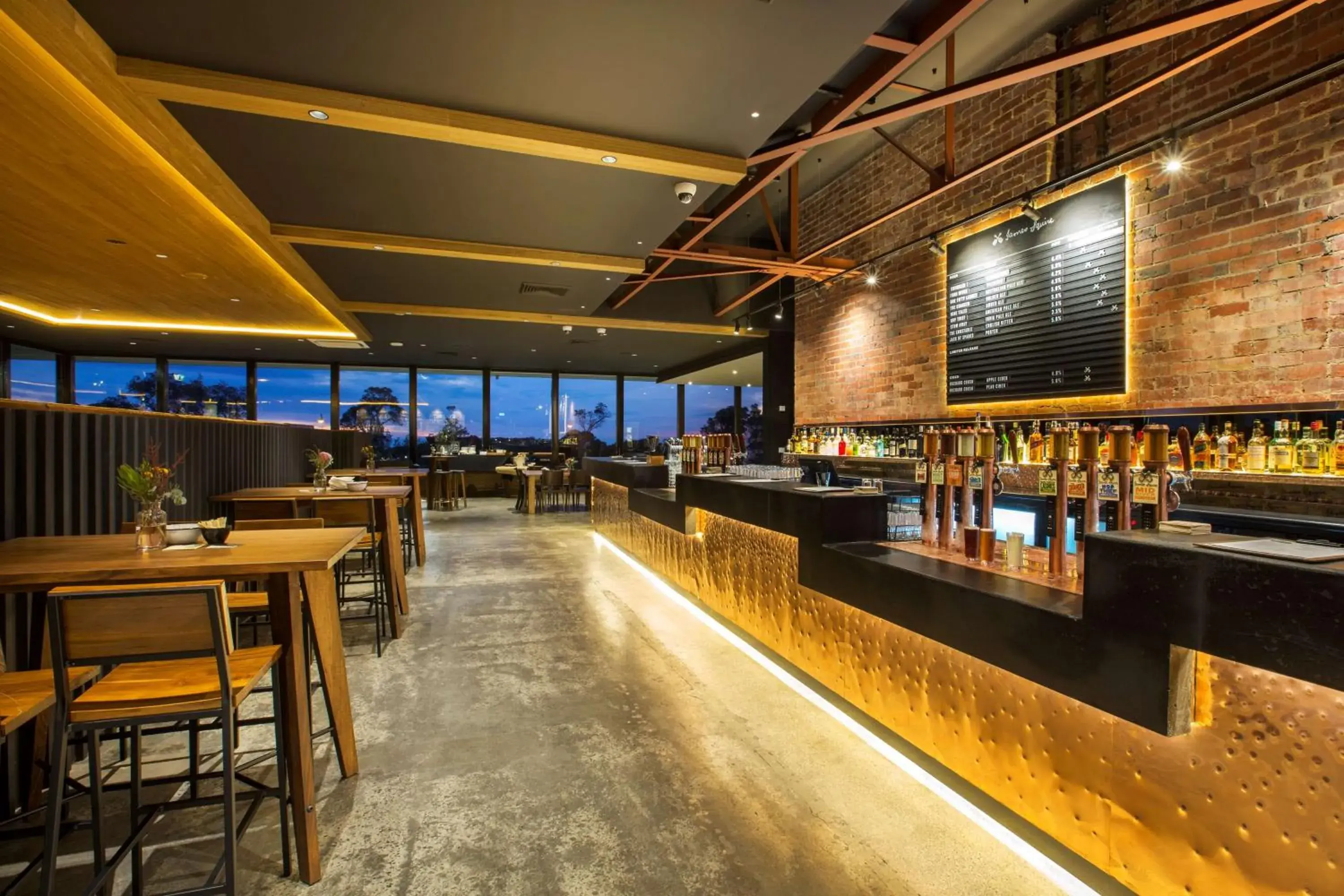 Food and drinks in Nightcap at The Cheeky Squire Food and drinks in Nightcap at The Cheeky Squire