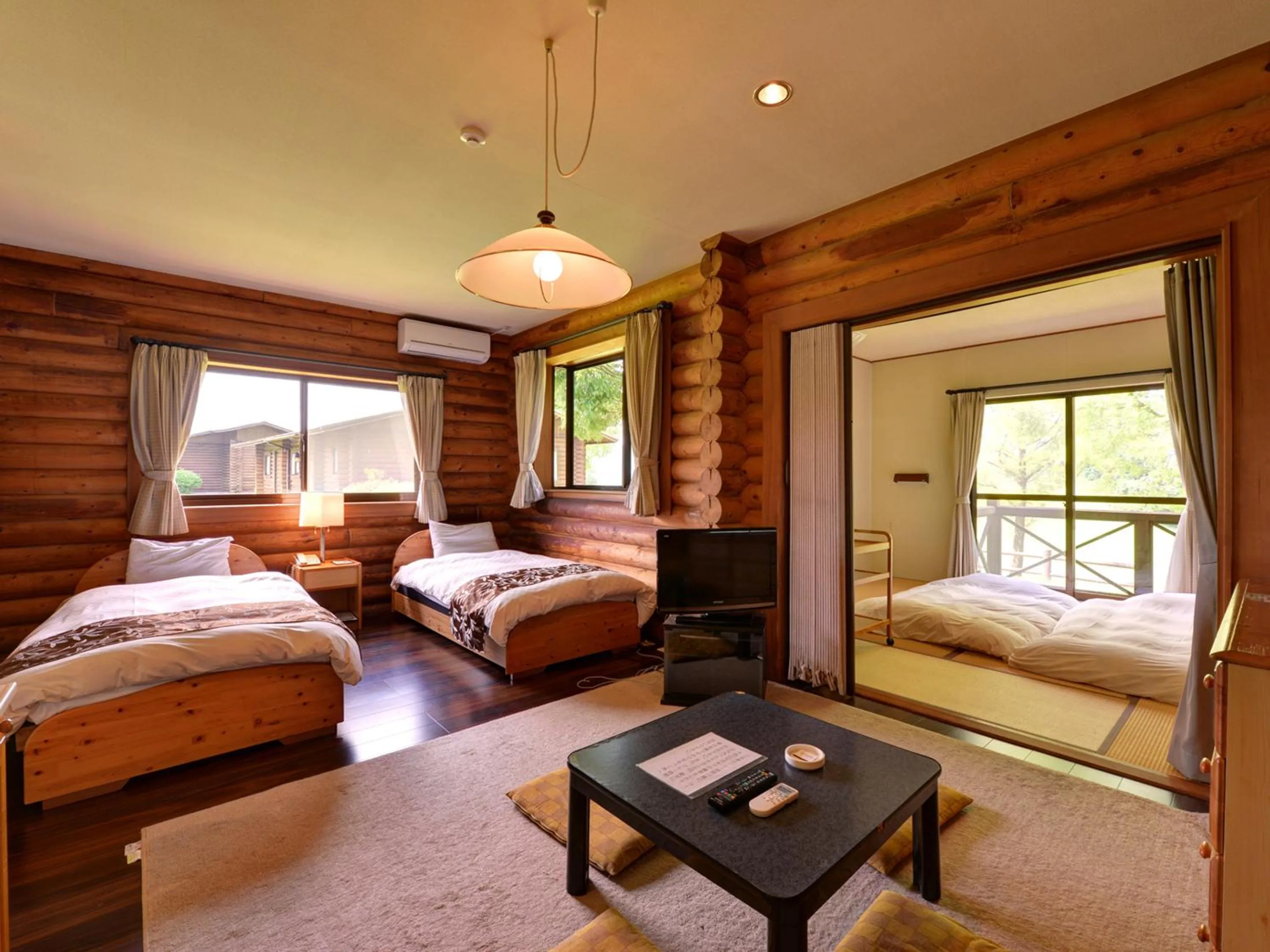 Photo of the whole room, Bed in Cocopa Resort Club